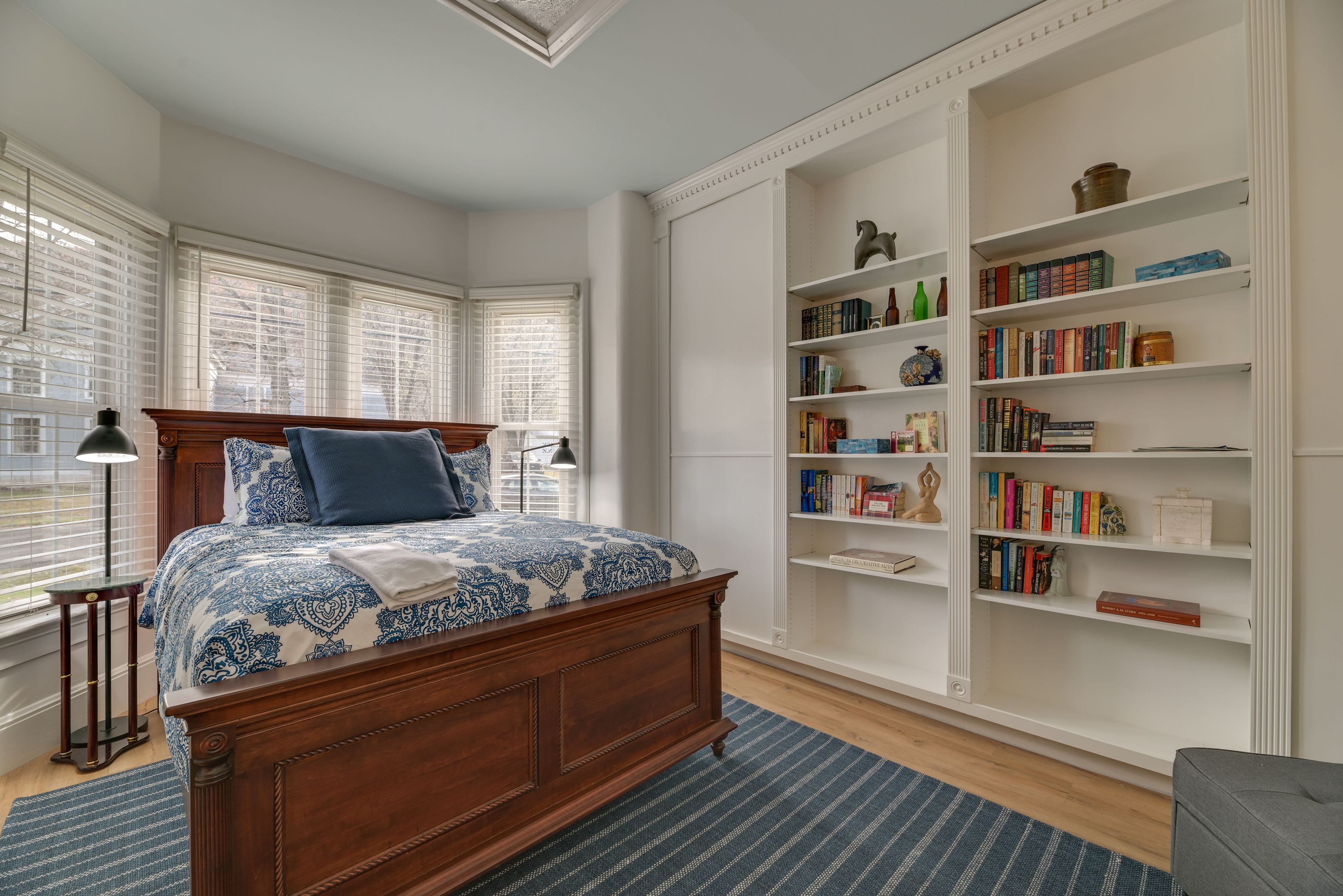 Bedroom 2 | Queen Bed | Twin Sleeper Chair
