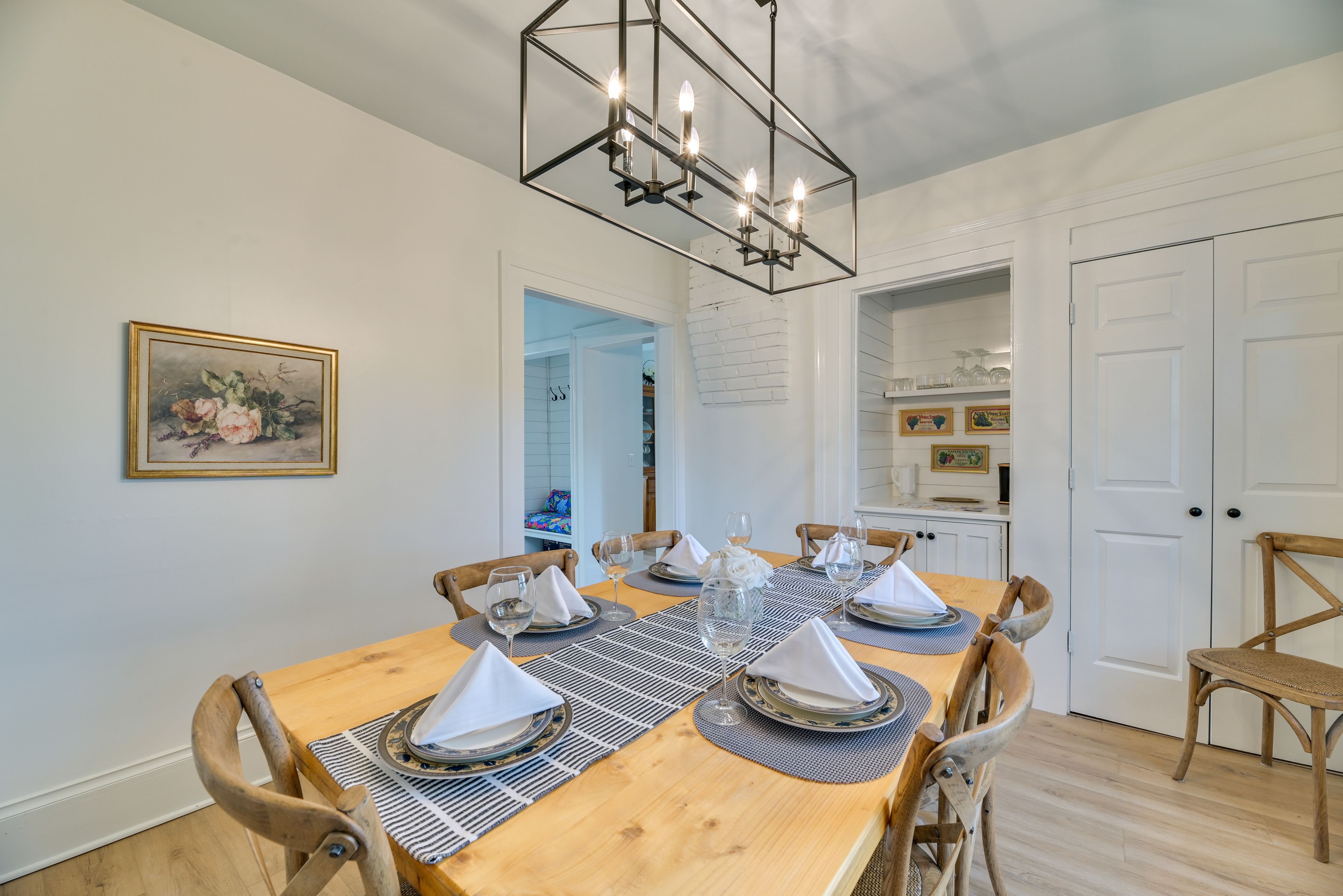 Dining Room | Dishware & Flatware Provided