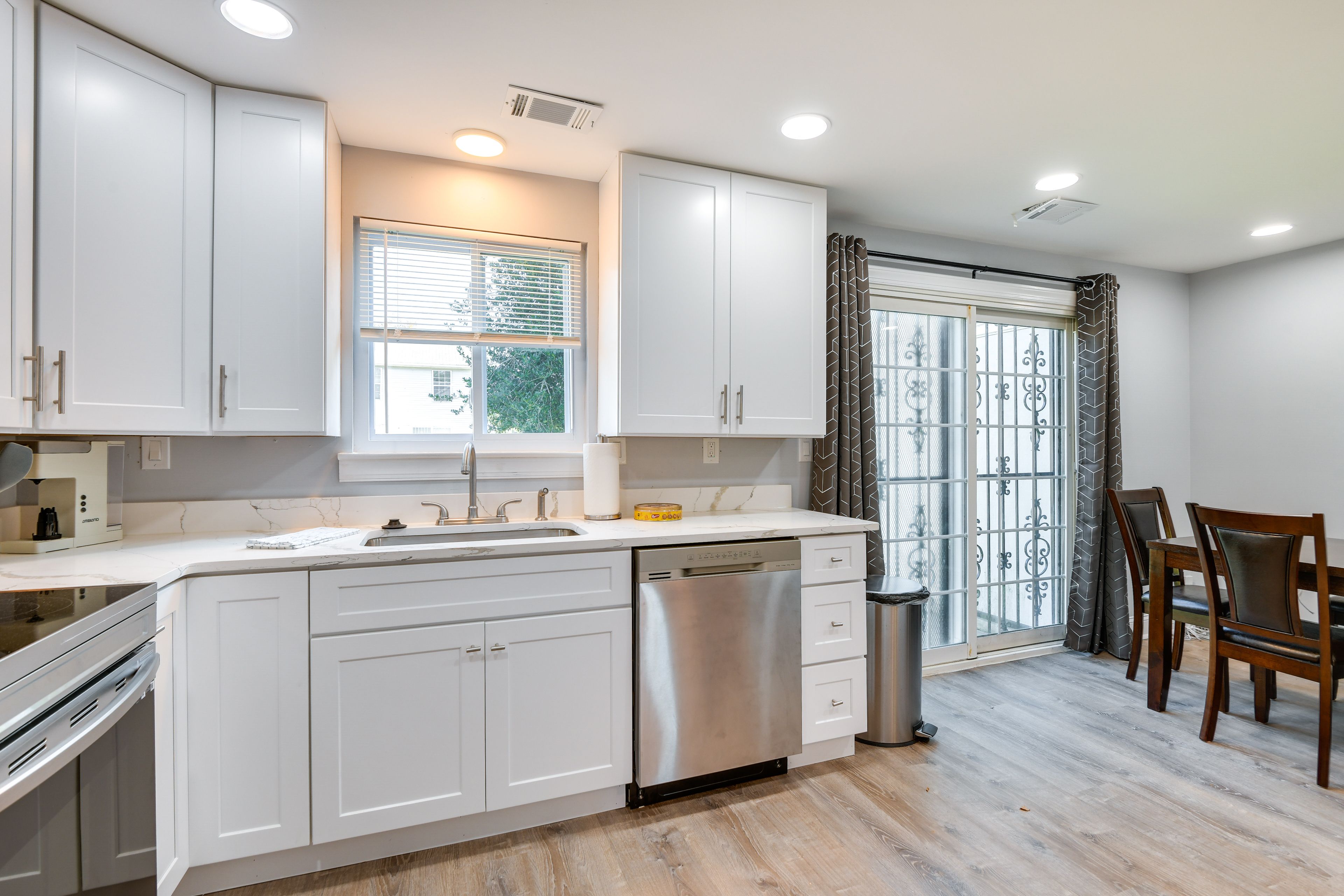 Kitchen | Coffee Maker | Dishwasher | Granite Countertops