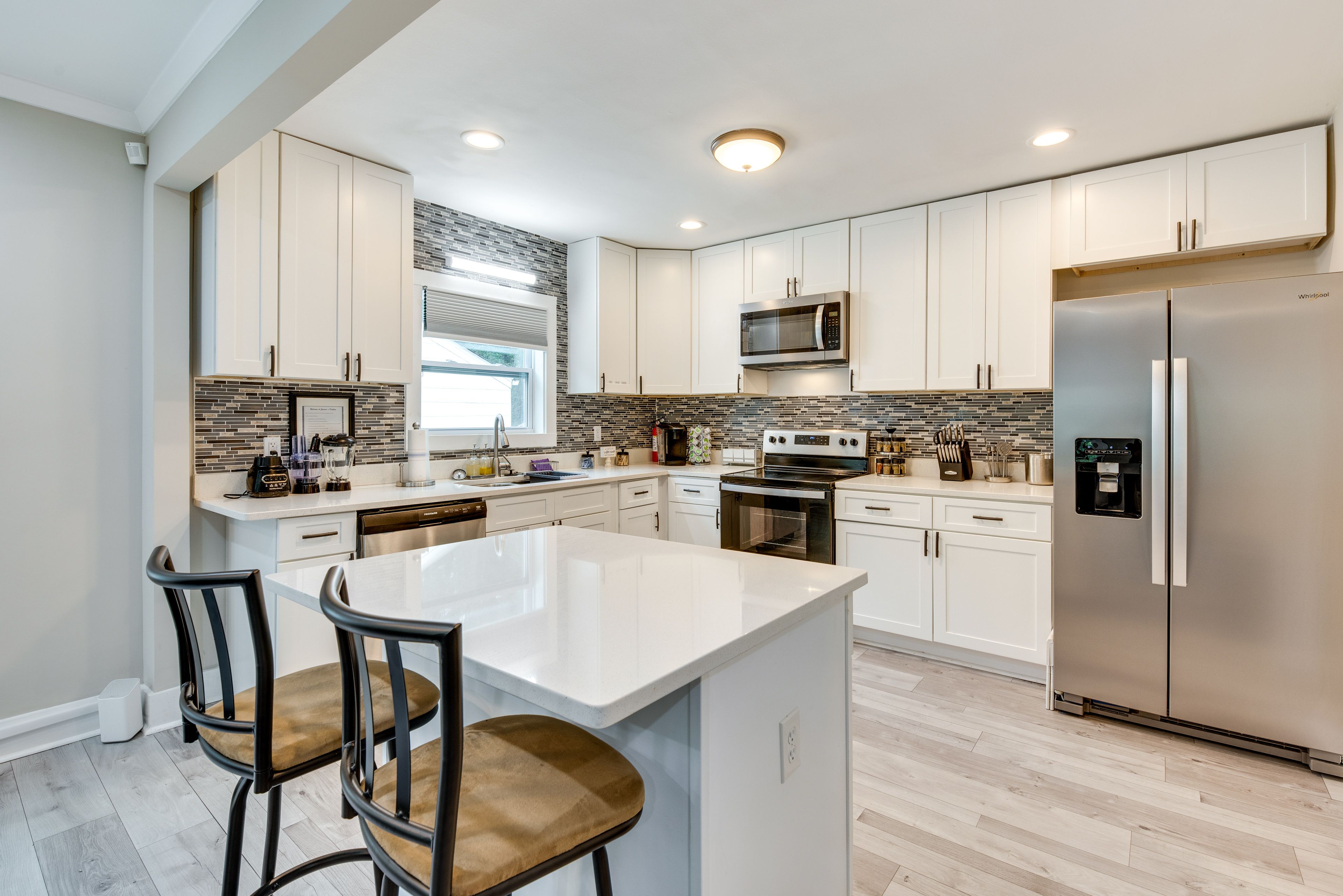 Kitchen | Main Floor | Keurig | Complimentary Coffee Pods | Blender