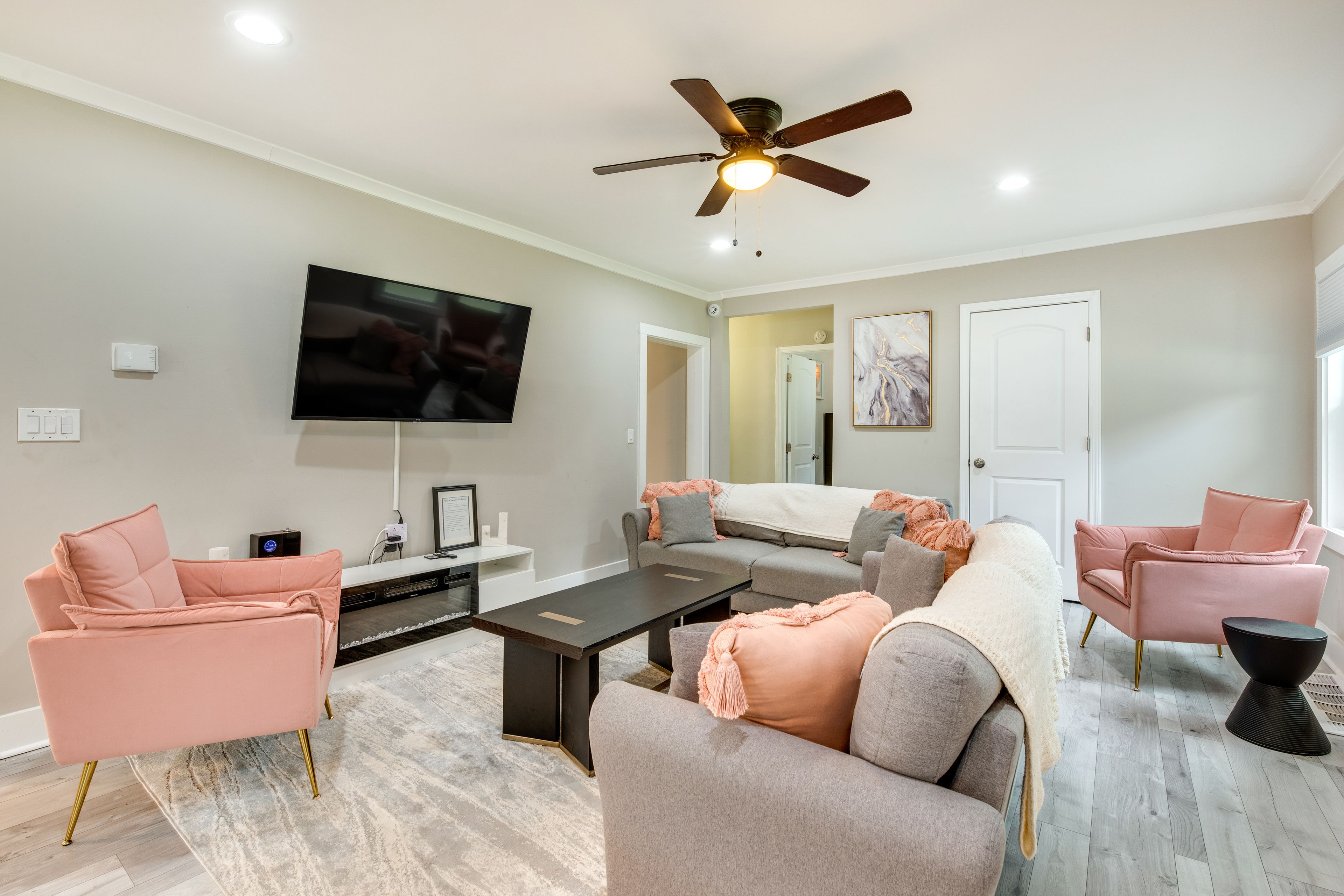 Living Room | Main Floor