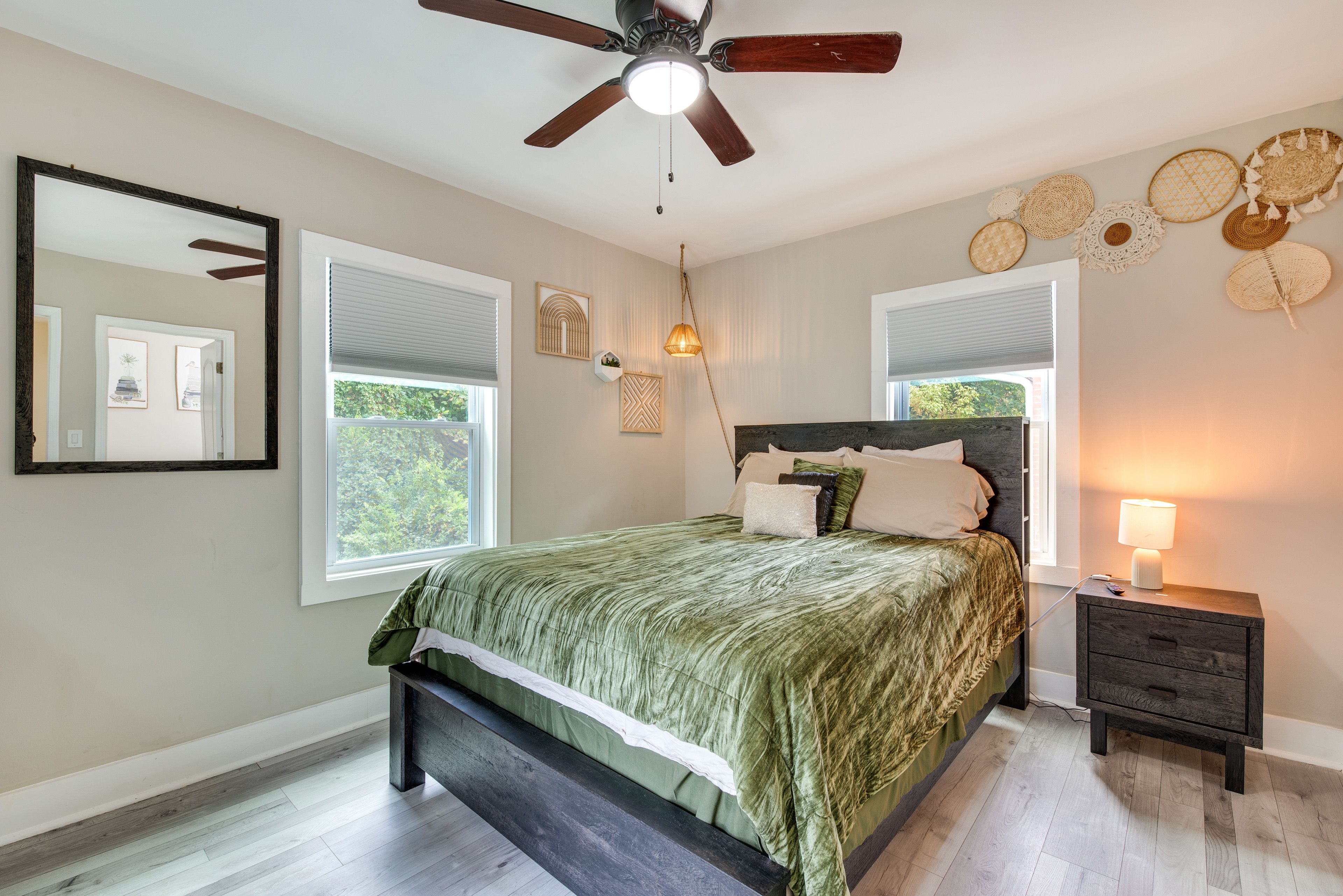 Bedroom 1 | Queen Bed | Main Floor | Smart TV