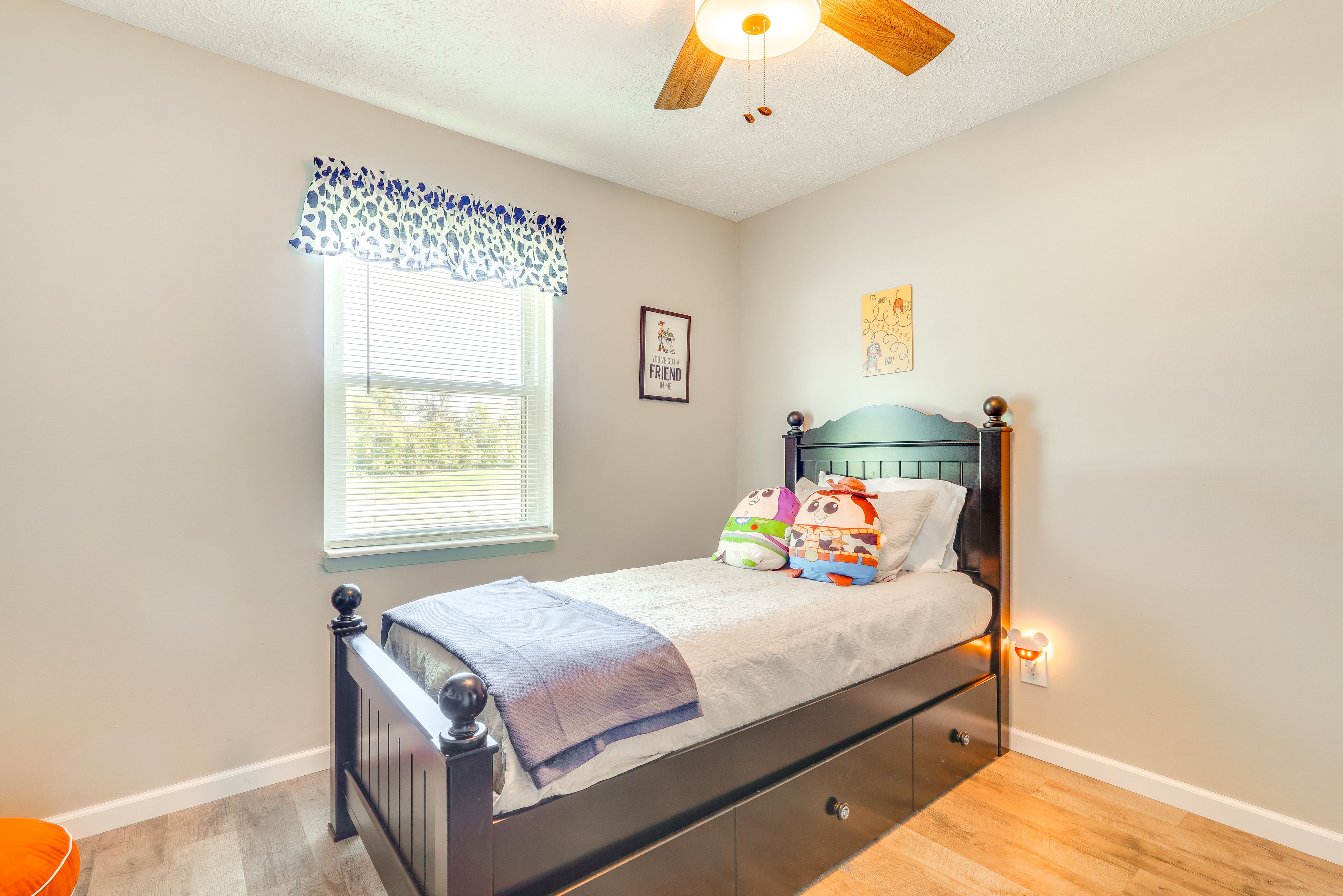Bedroom 3 | Twin Bed w/ Twin Trundle