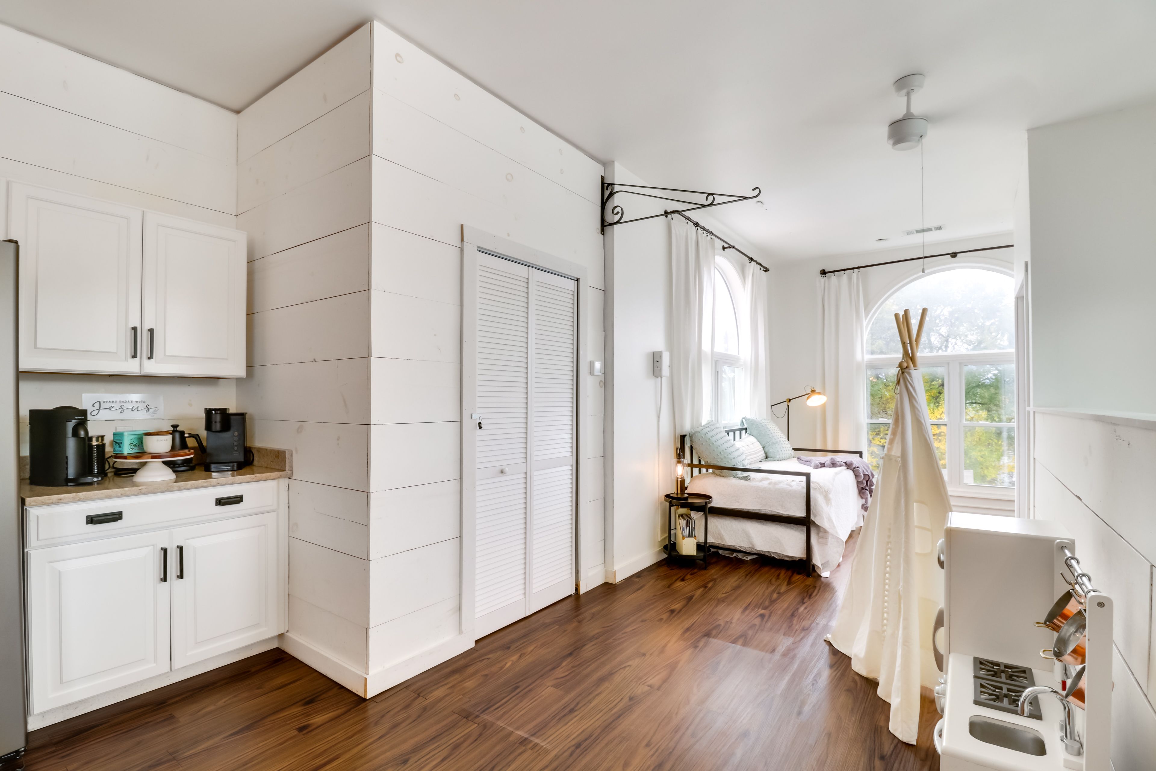 Living Area | Twin Daybed | Twin Trundle