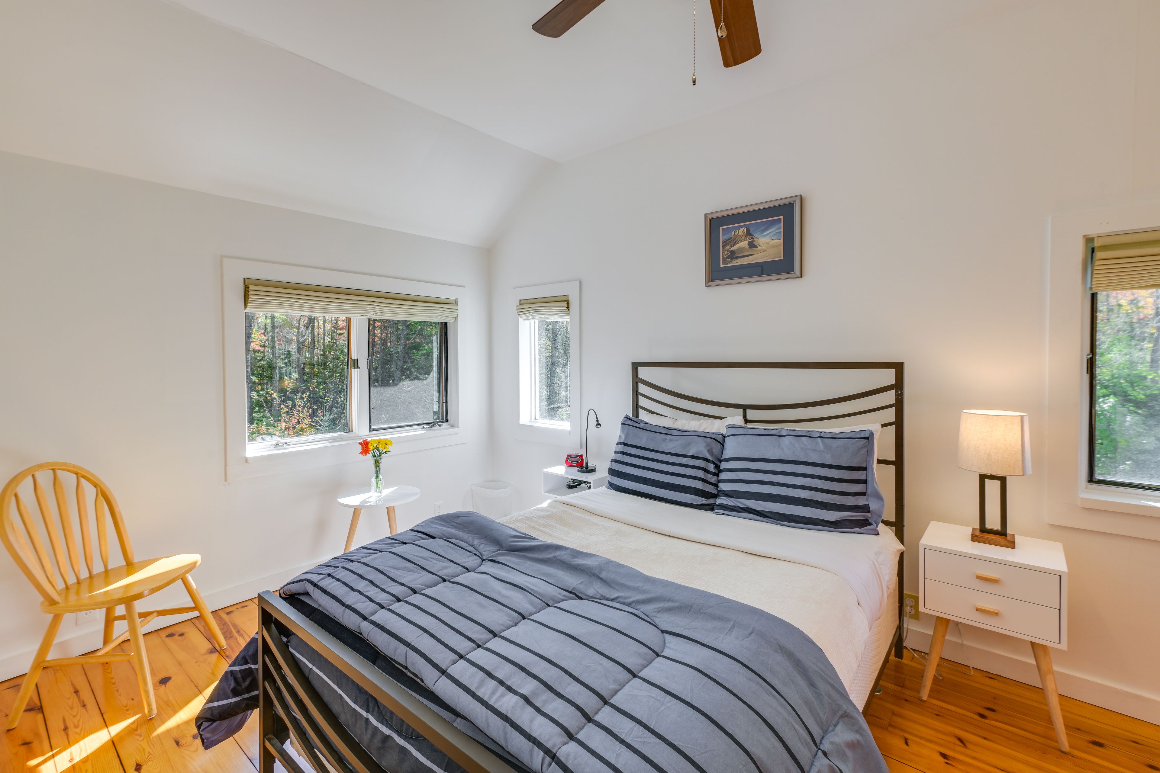 Bedroom 2 | Queen Bed