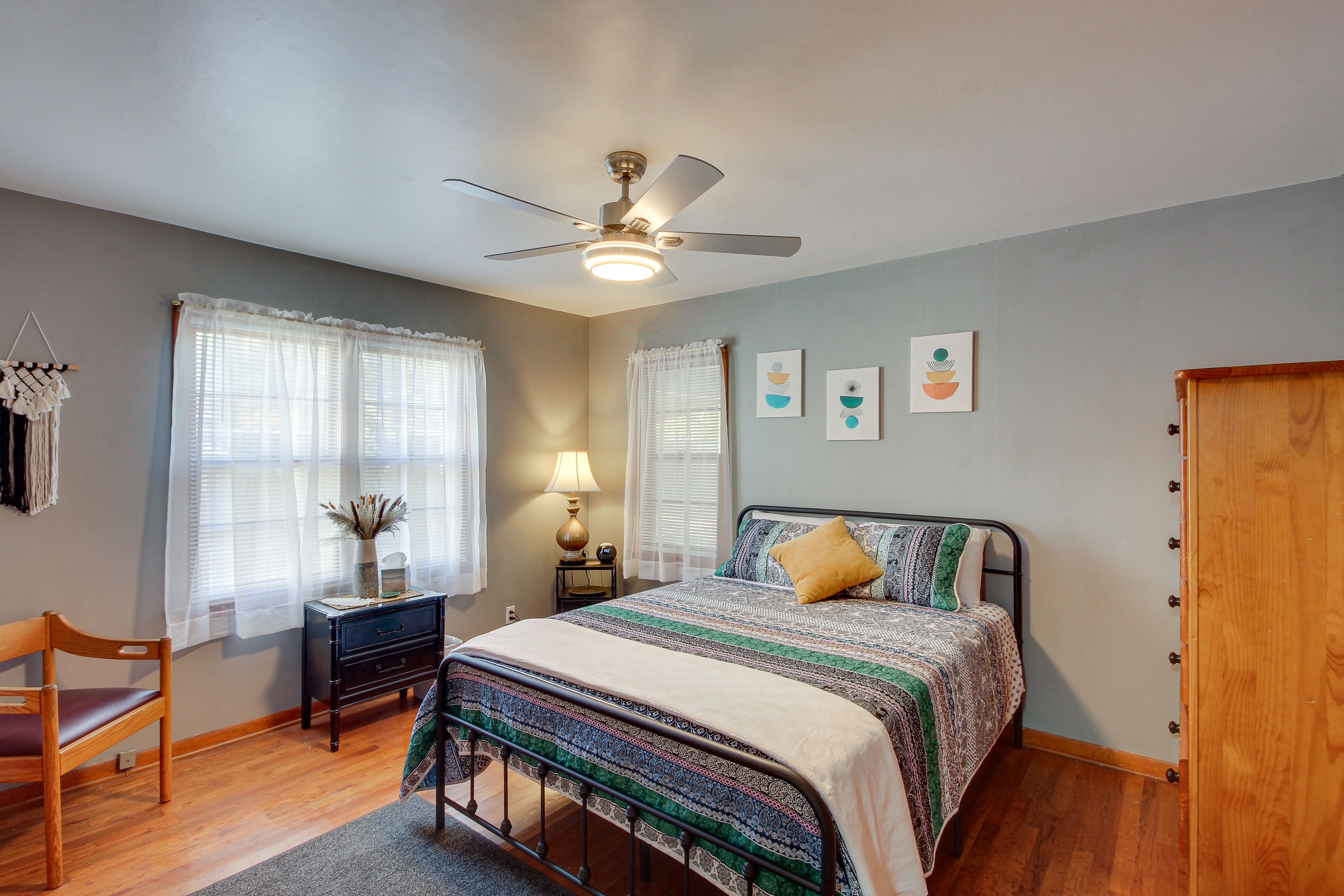 Bedroom 2 | Queen Bed