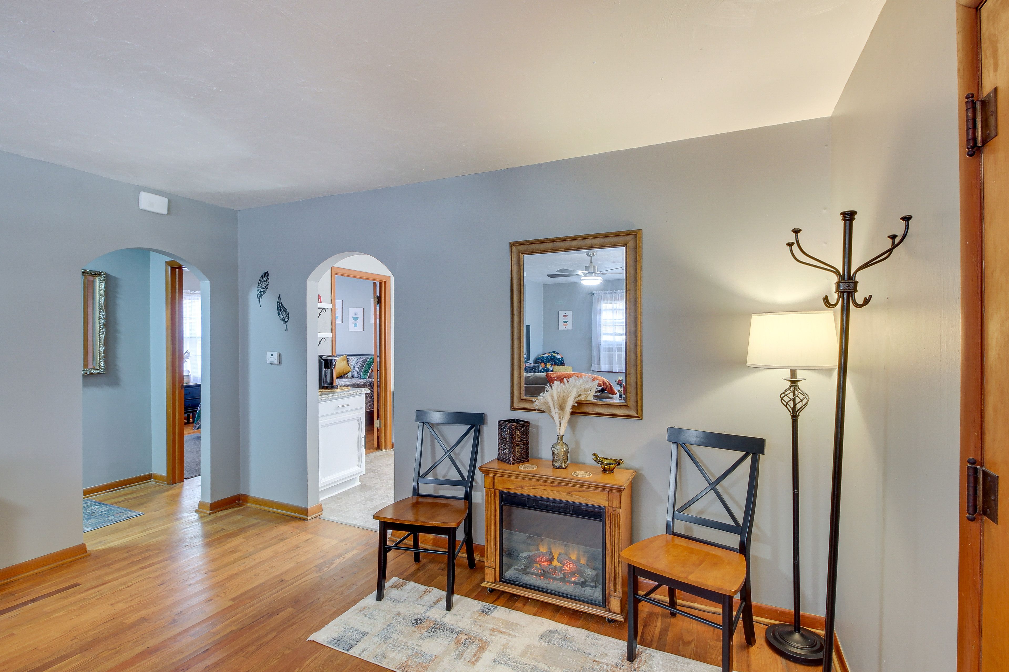 Seating Area | Electric Fireplace