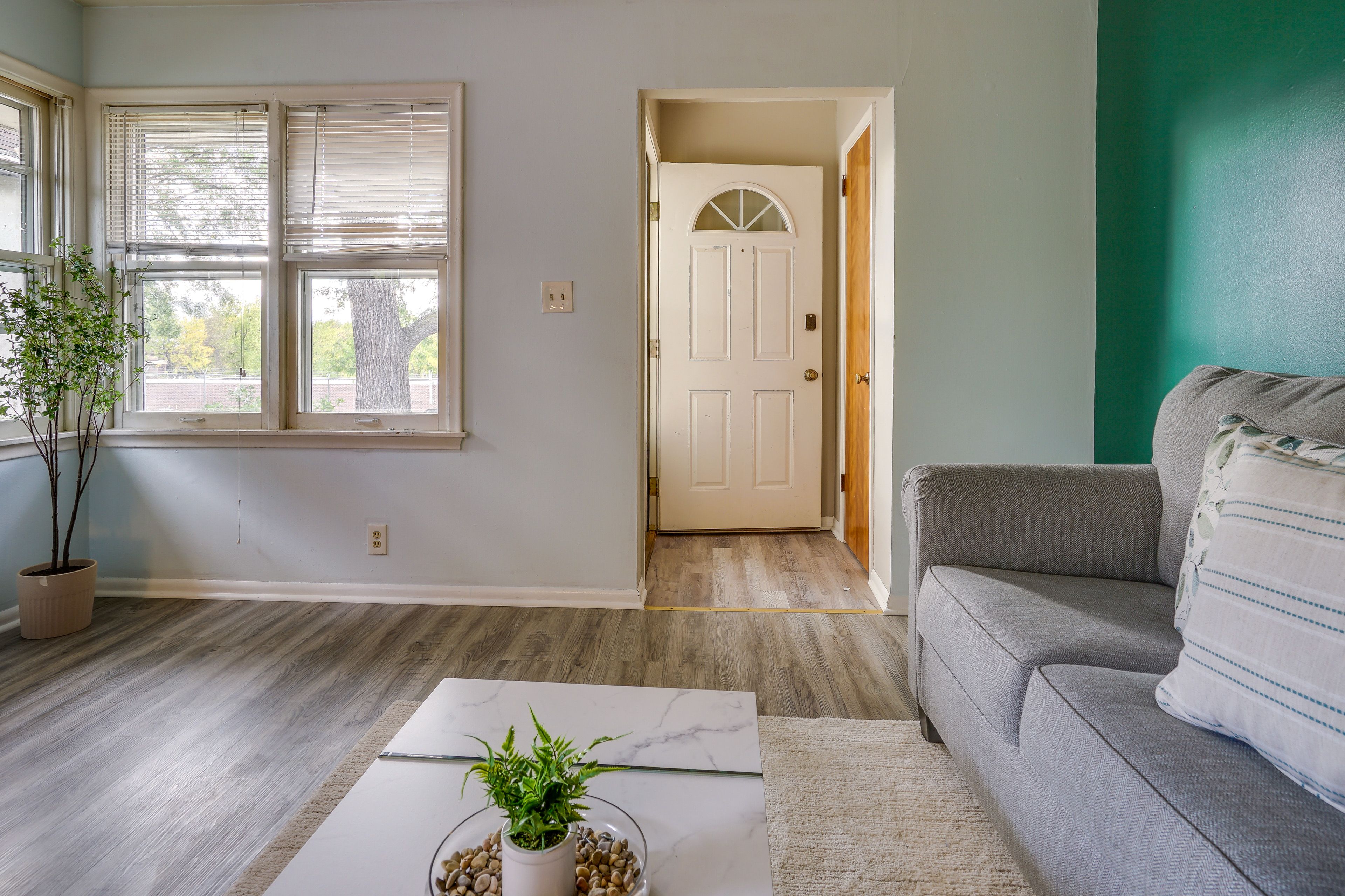 Living Area | Flat-Screen TV | Electric Fireplace | Books
