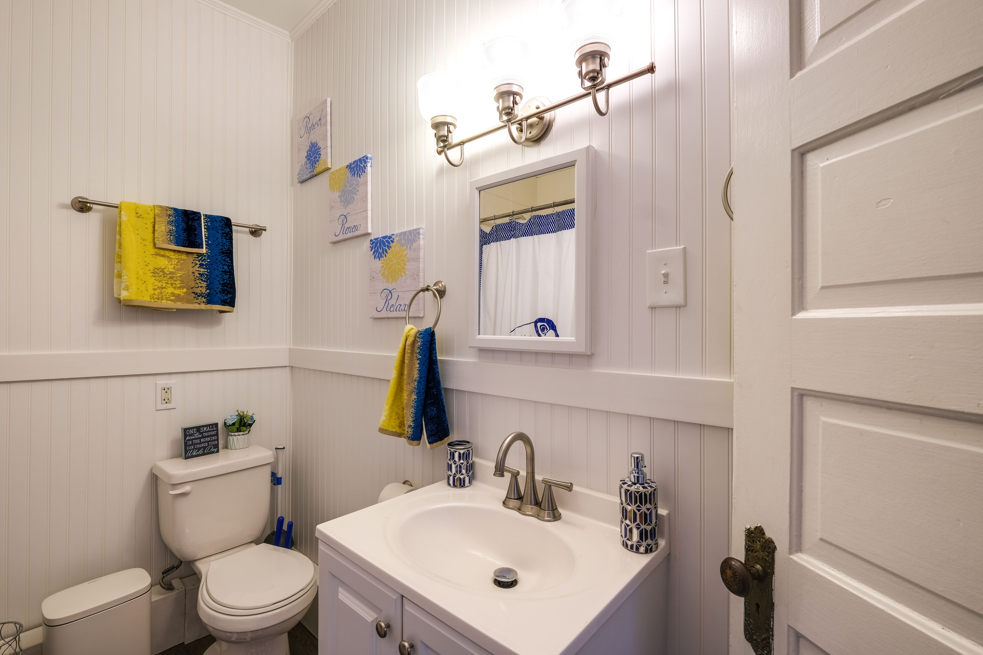 Full Bathroom