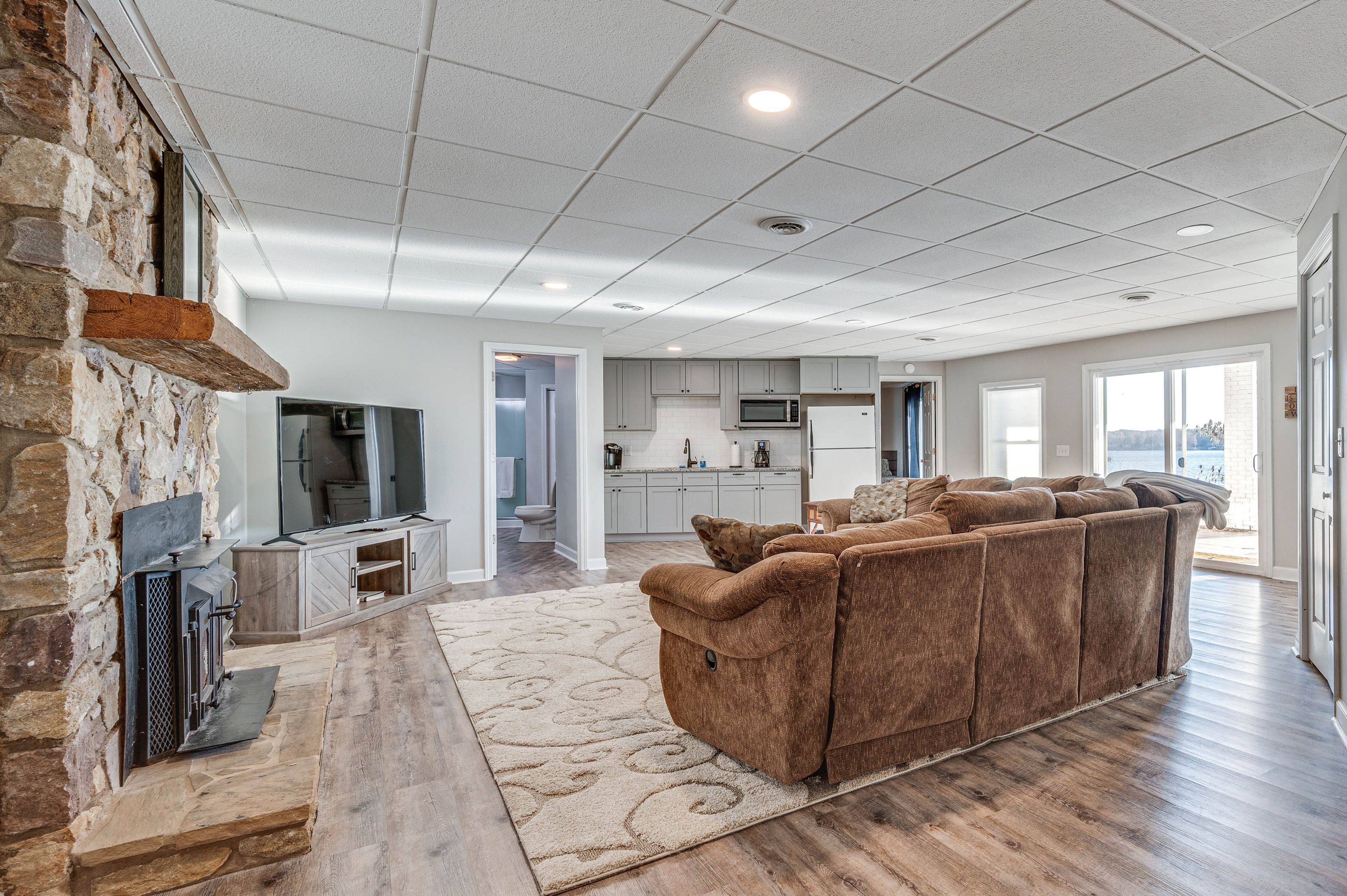 Family Room | Smart TV | Fireplace | Access to Patio