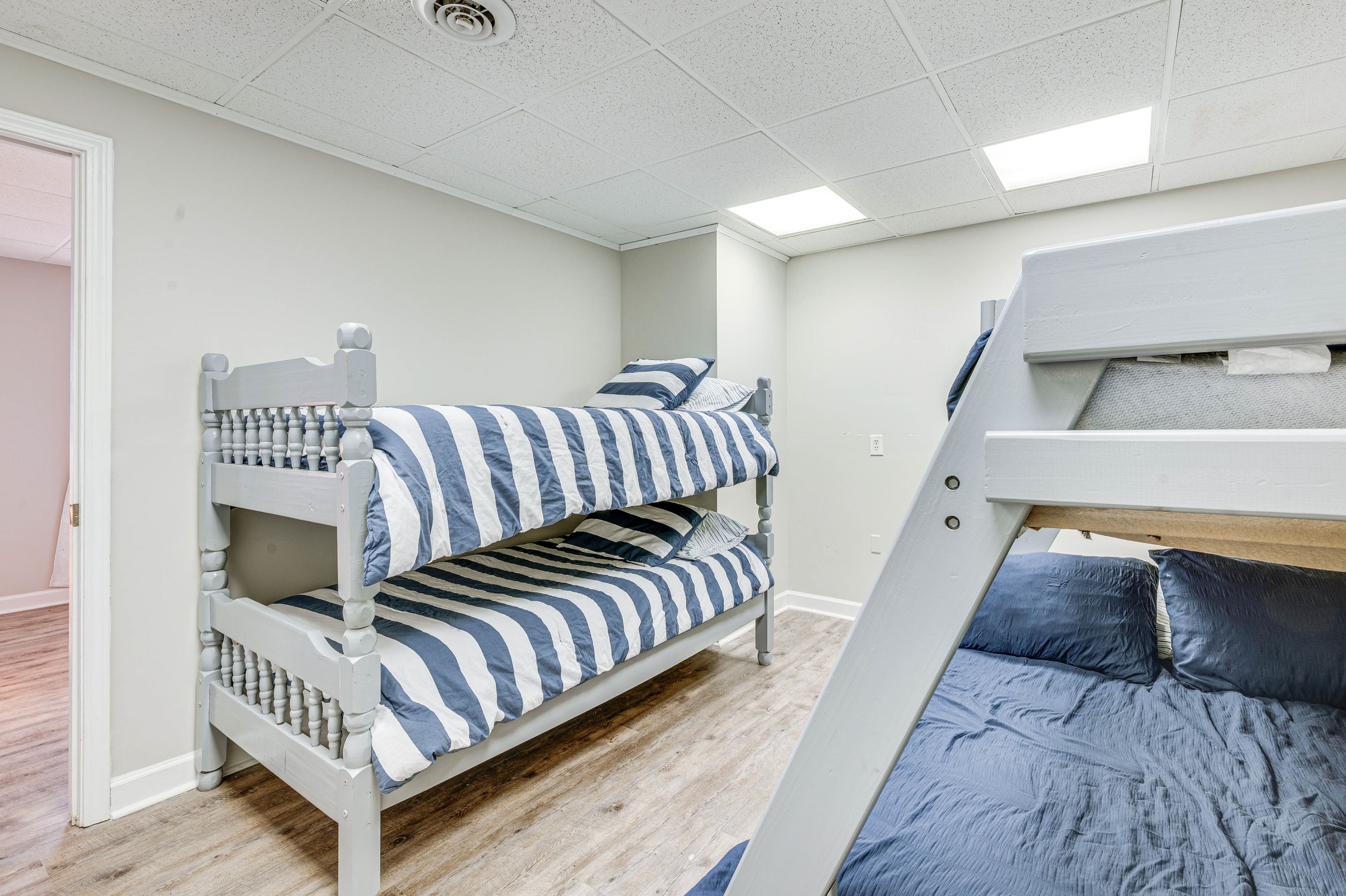 Bonus Room | Twin/Full Bunk Bed | Twin Bunk Bed | 1st Floor