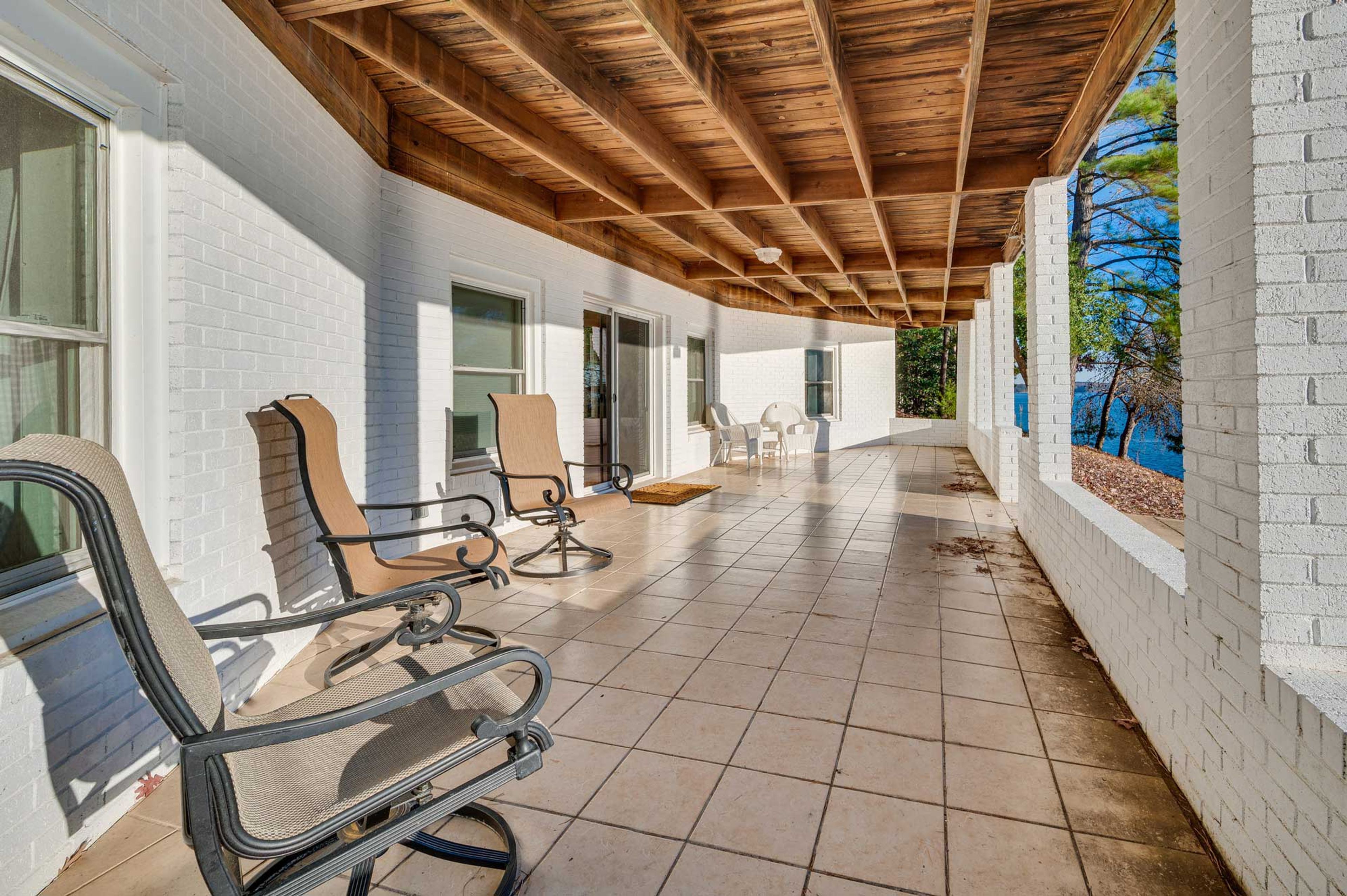 Covered Patio | Seating