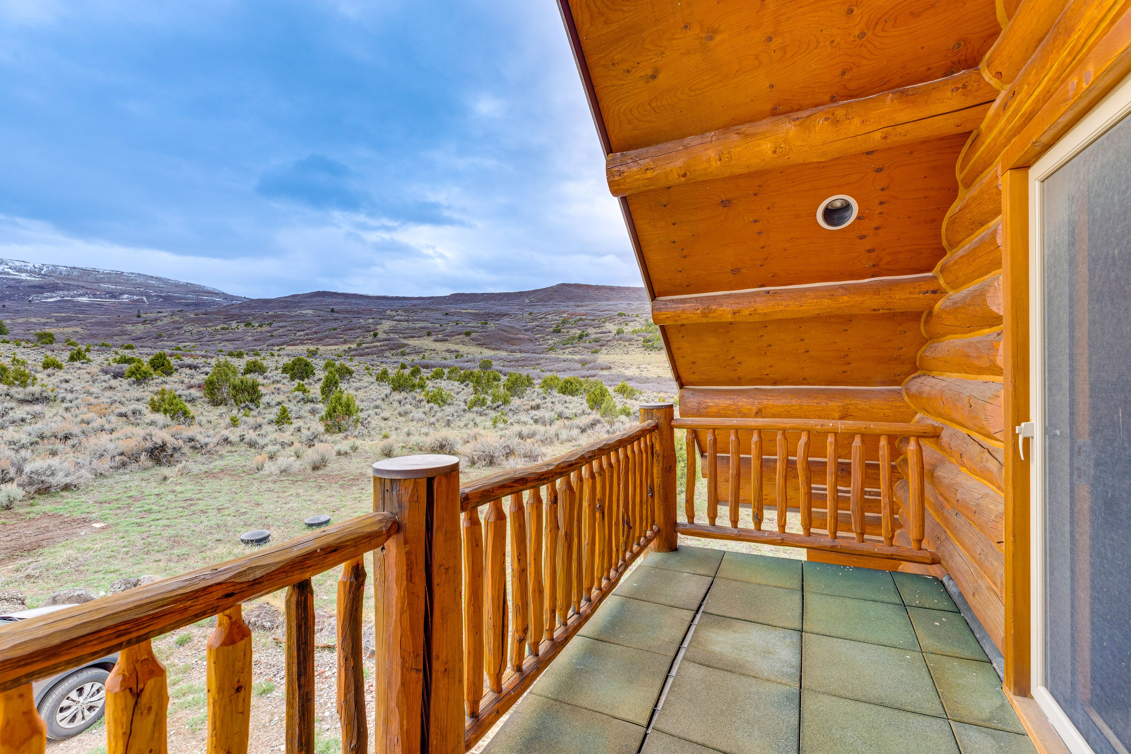 Balcony | Mountain Views