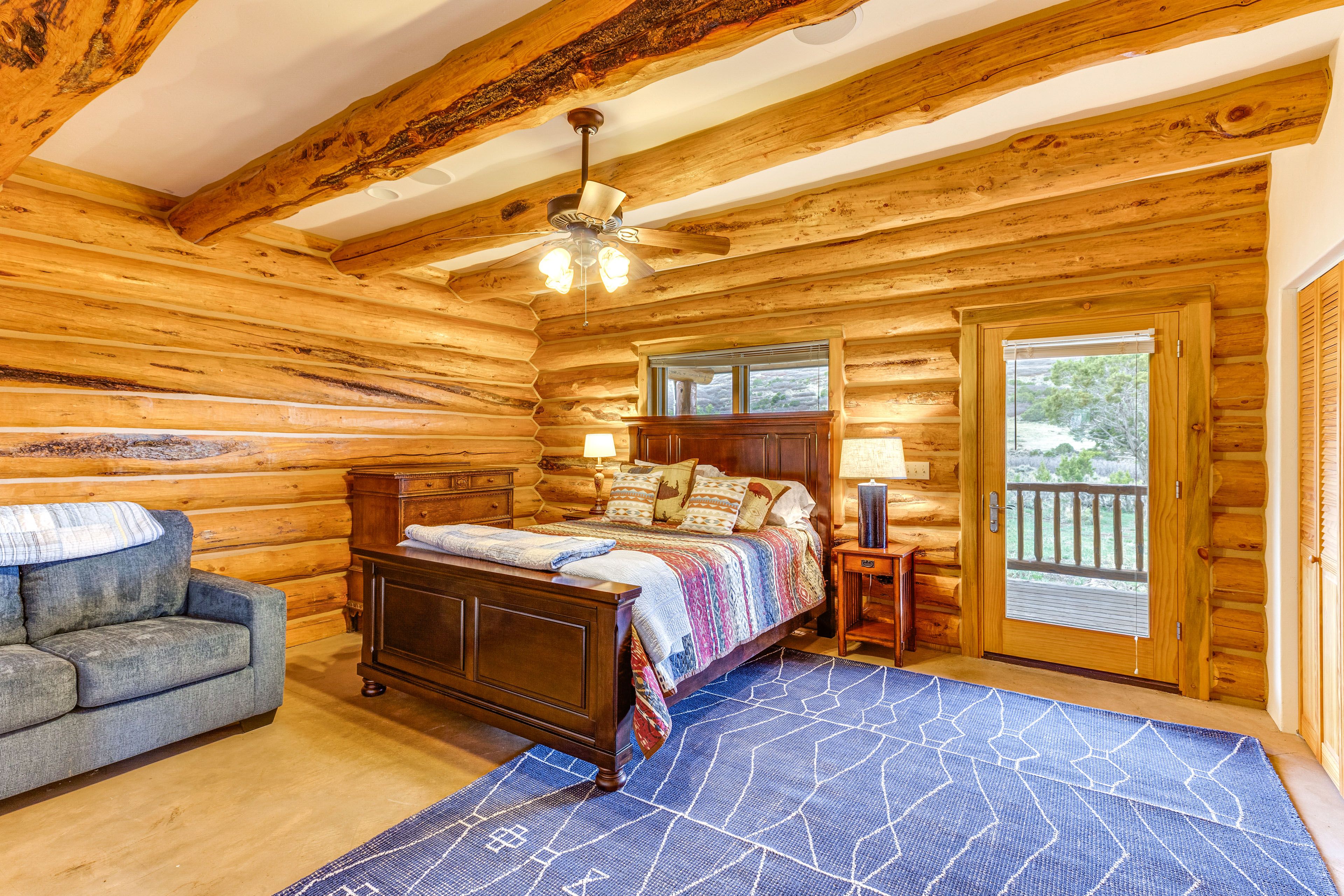 Bedroom 1 | Queen Bed | Twin Sleeper Sofa | Linens Provided | 1st Floor
