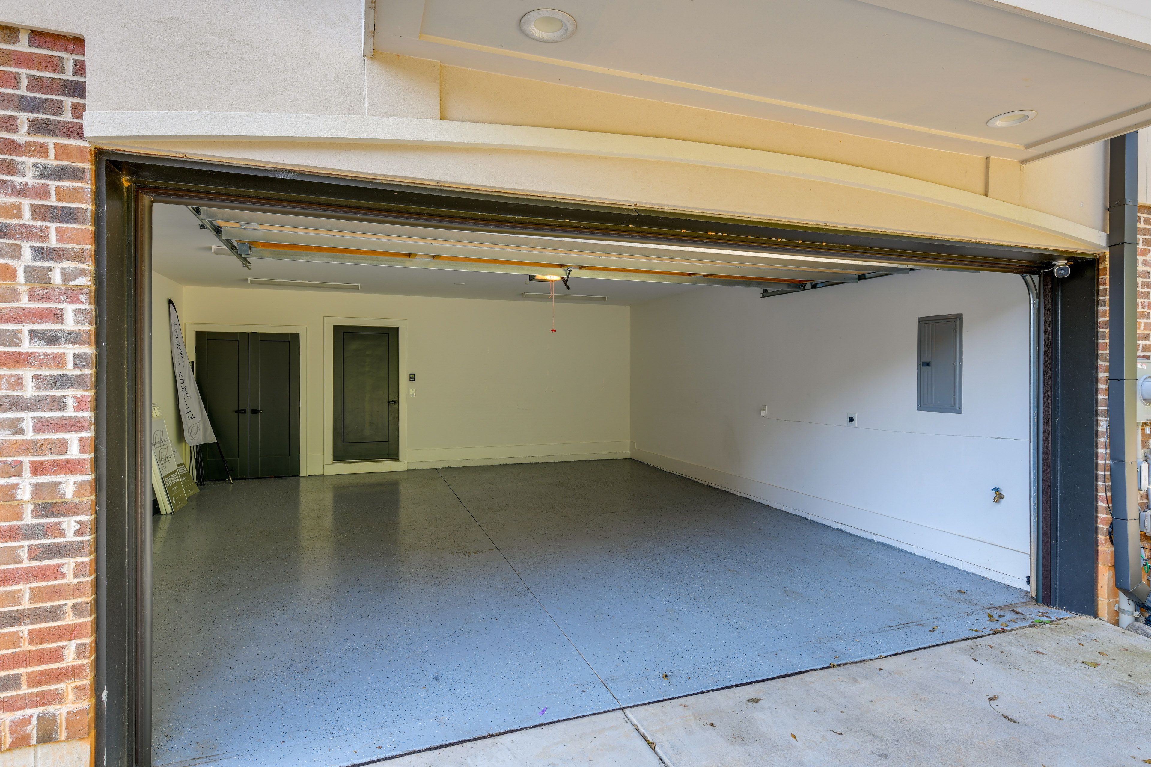 Parking | Garage (2 Vehicles) | Street Parking