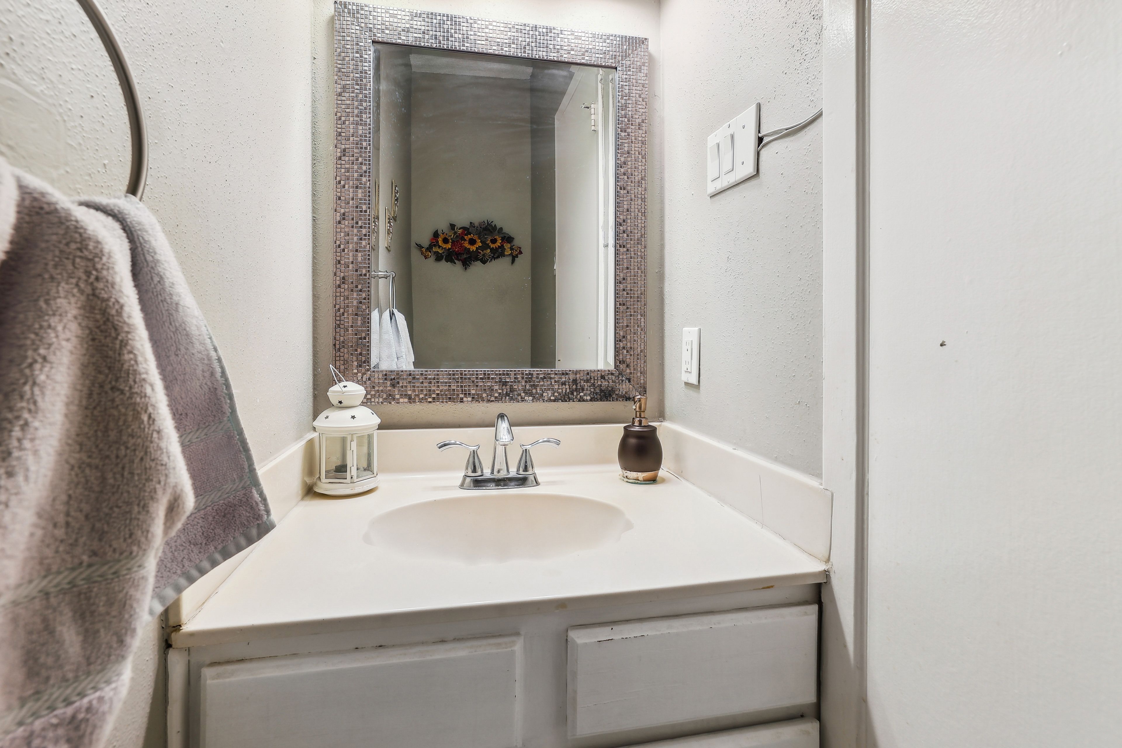 Half Bath | 1st Floor