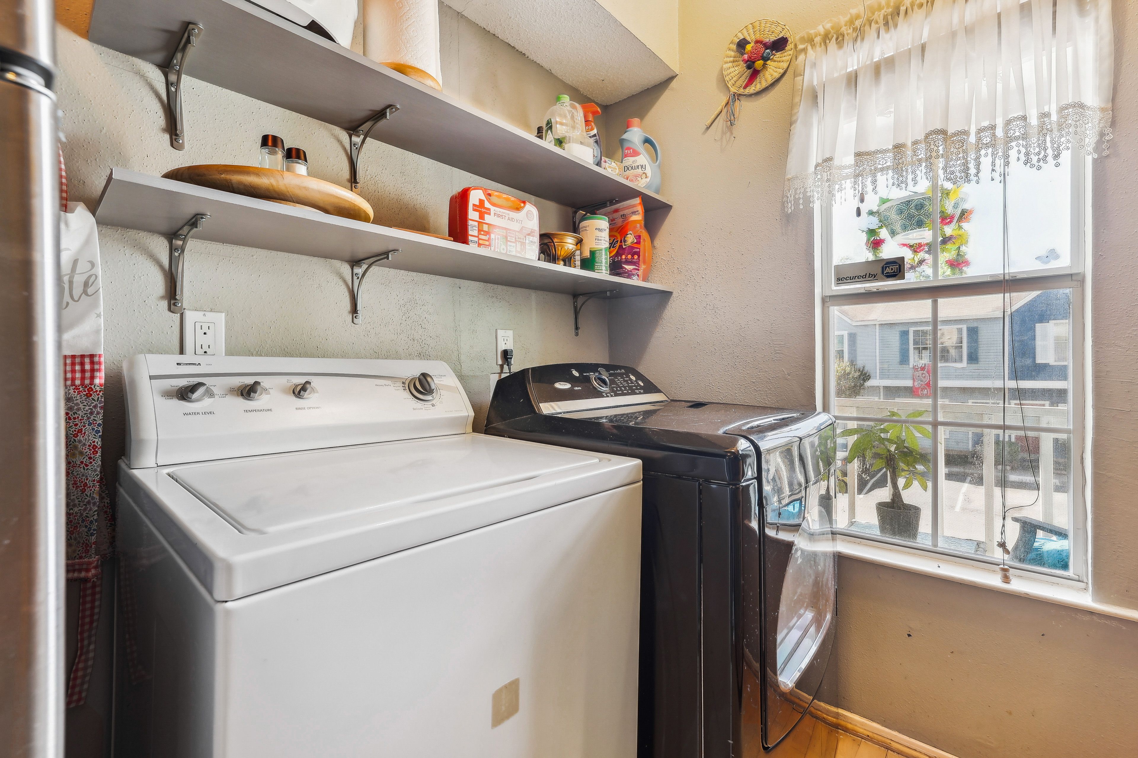 Washer & Dryer
