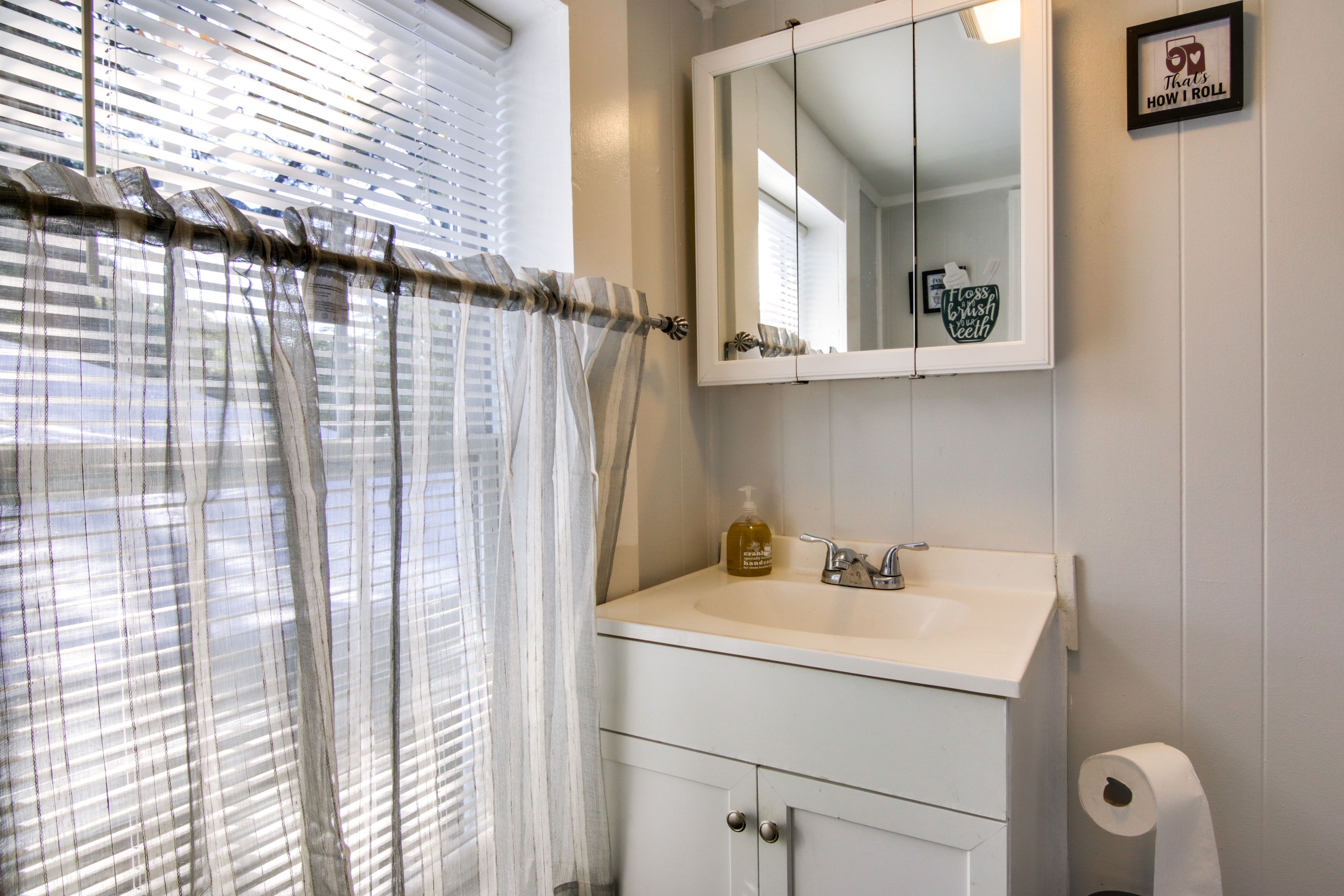 Half Bathroom | 1st Floor