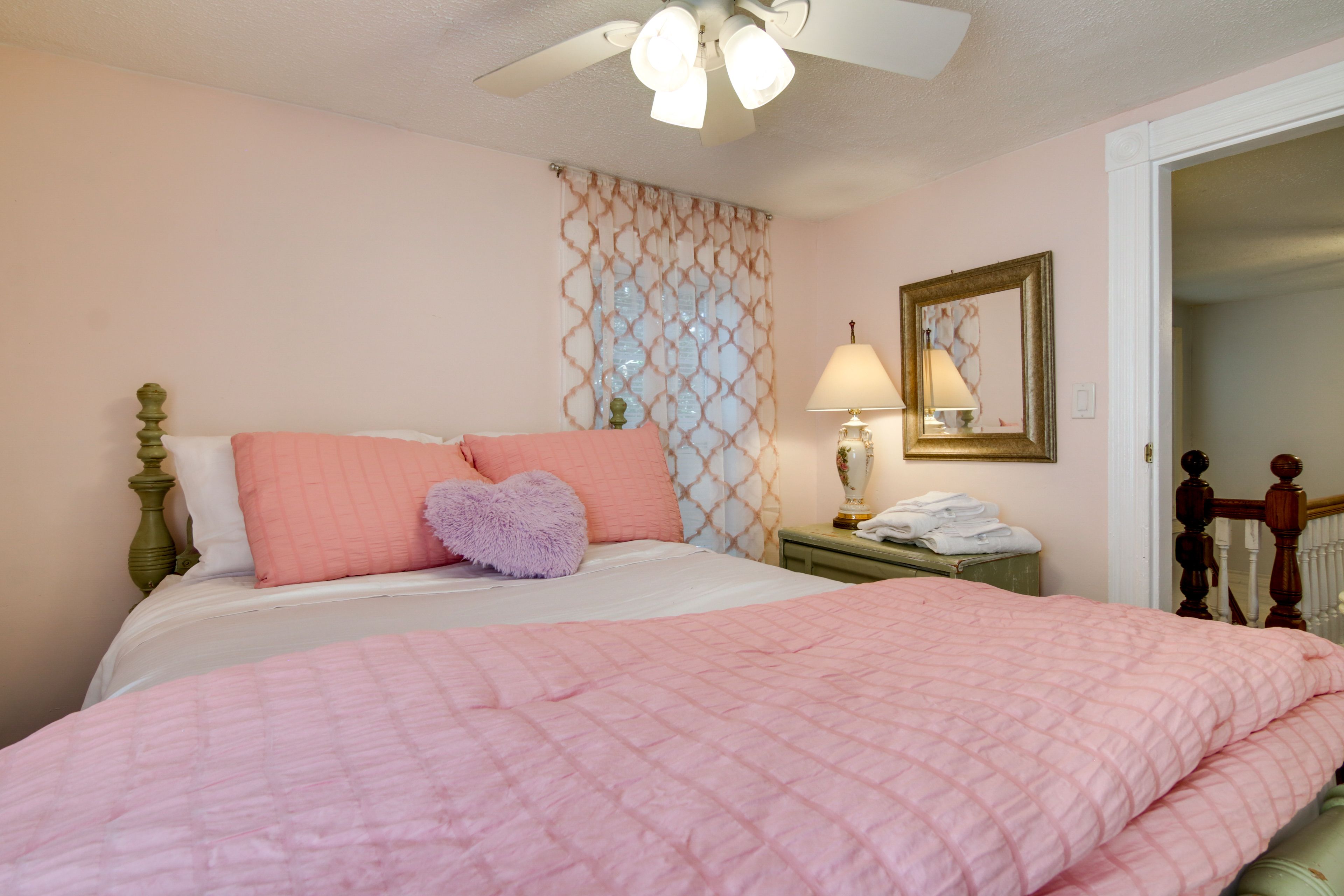 Bedroom 3 | Full Bed | 2nd Floor
