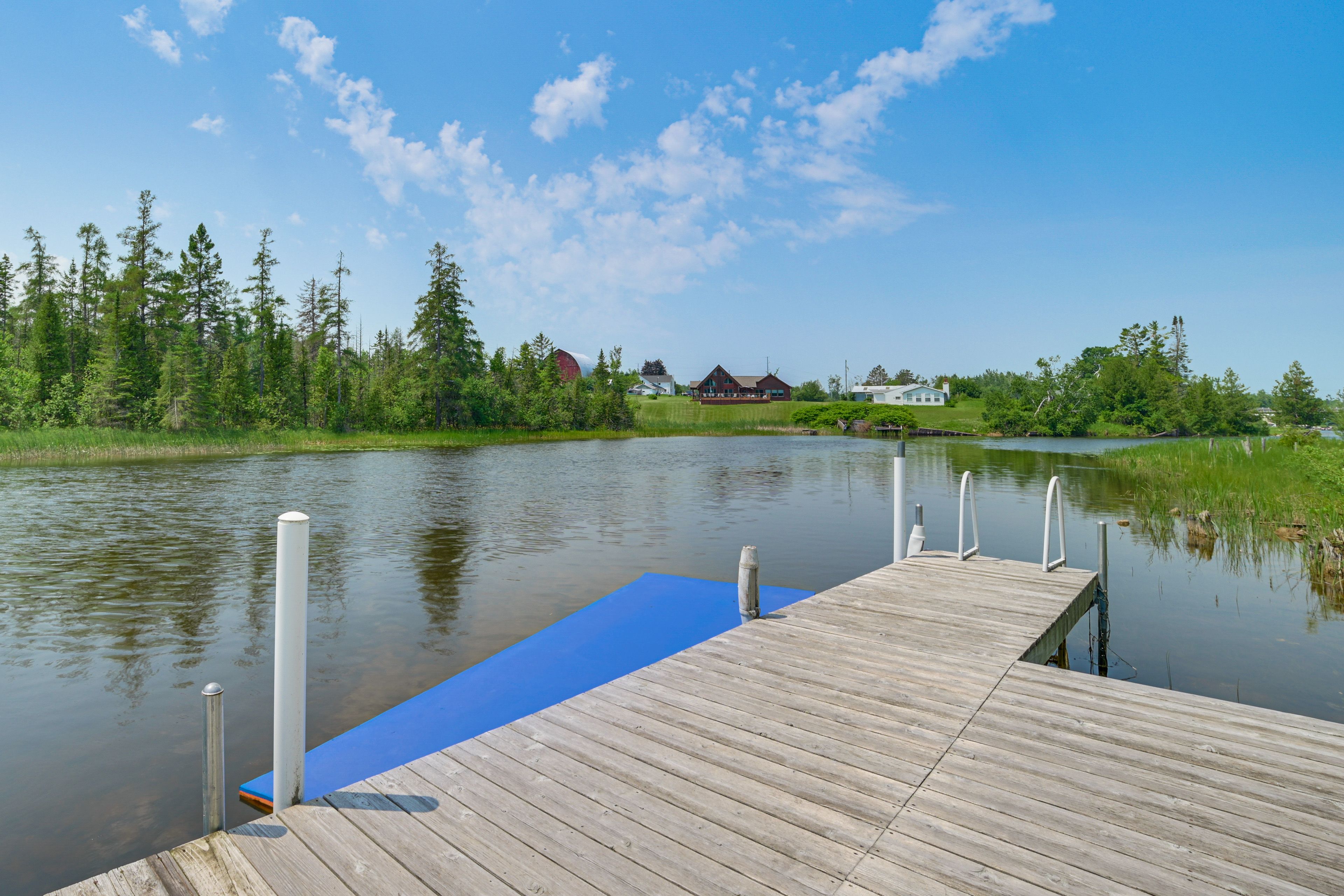 Private Dock | Kayaks | River Access
