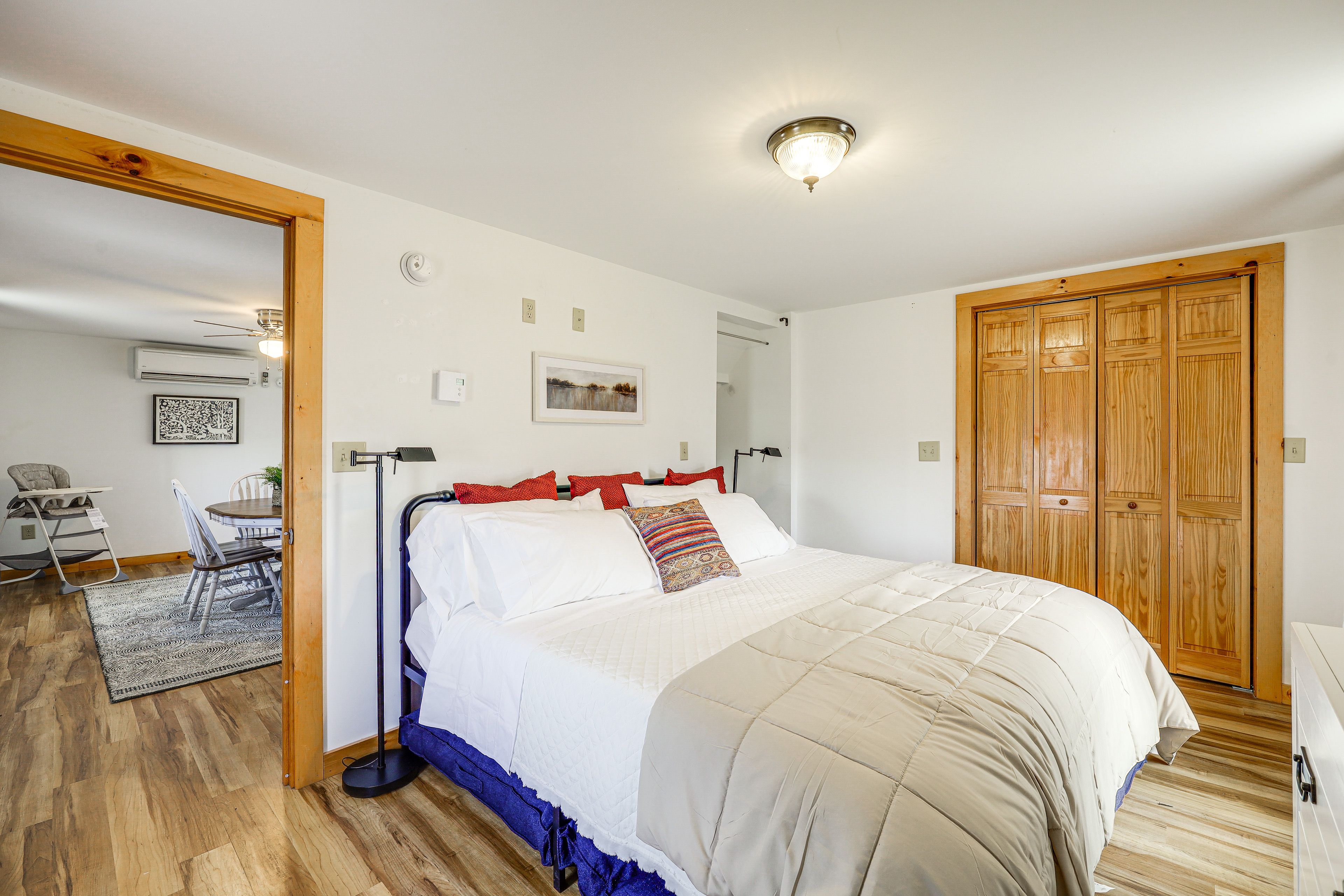 Bedroom 1 | King Bed | Linens Provided | 1st Floor