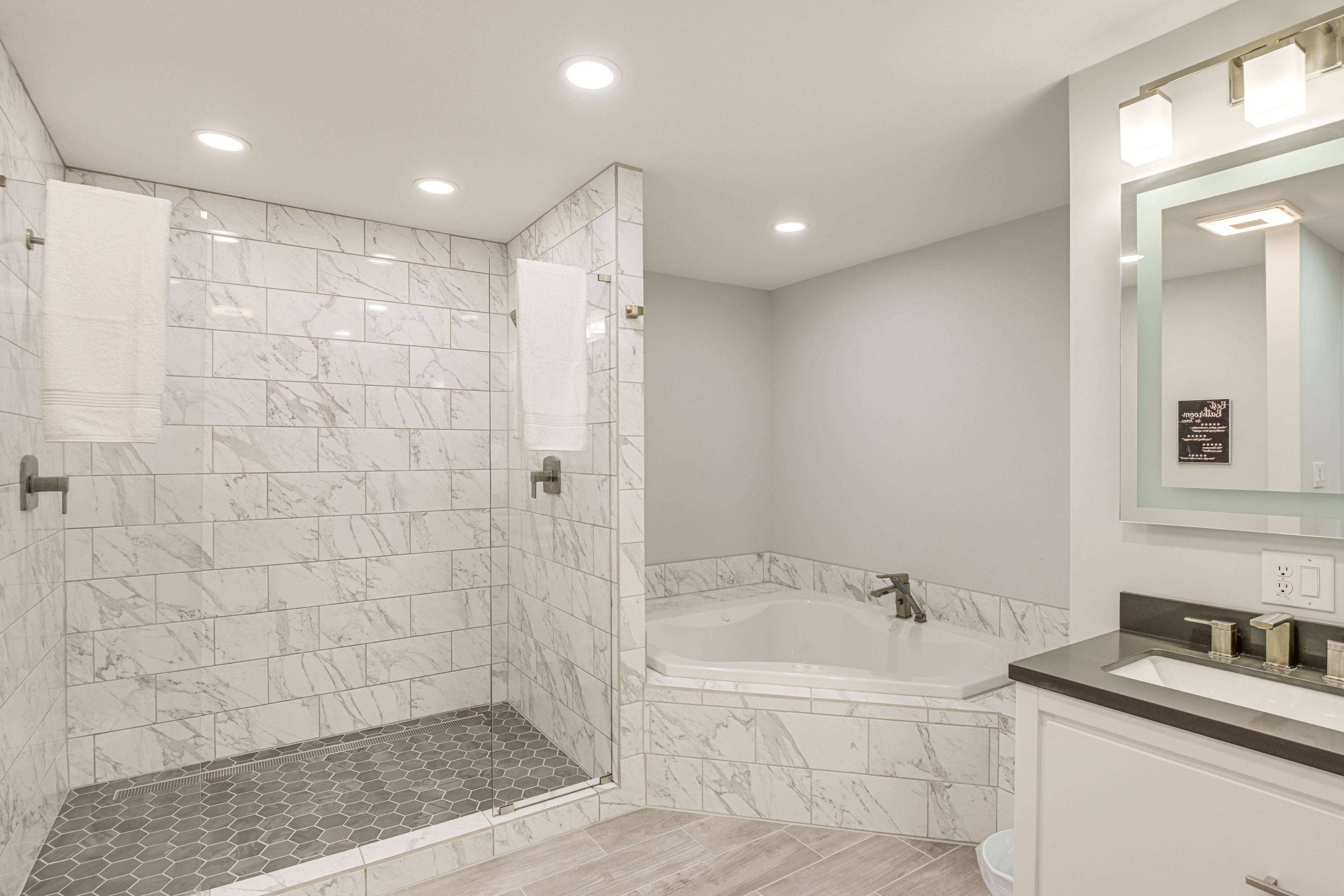 En-Suite Bathroom | Complimentary Toiletries | 2nd Floor