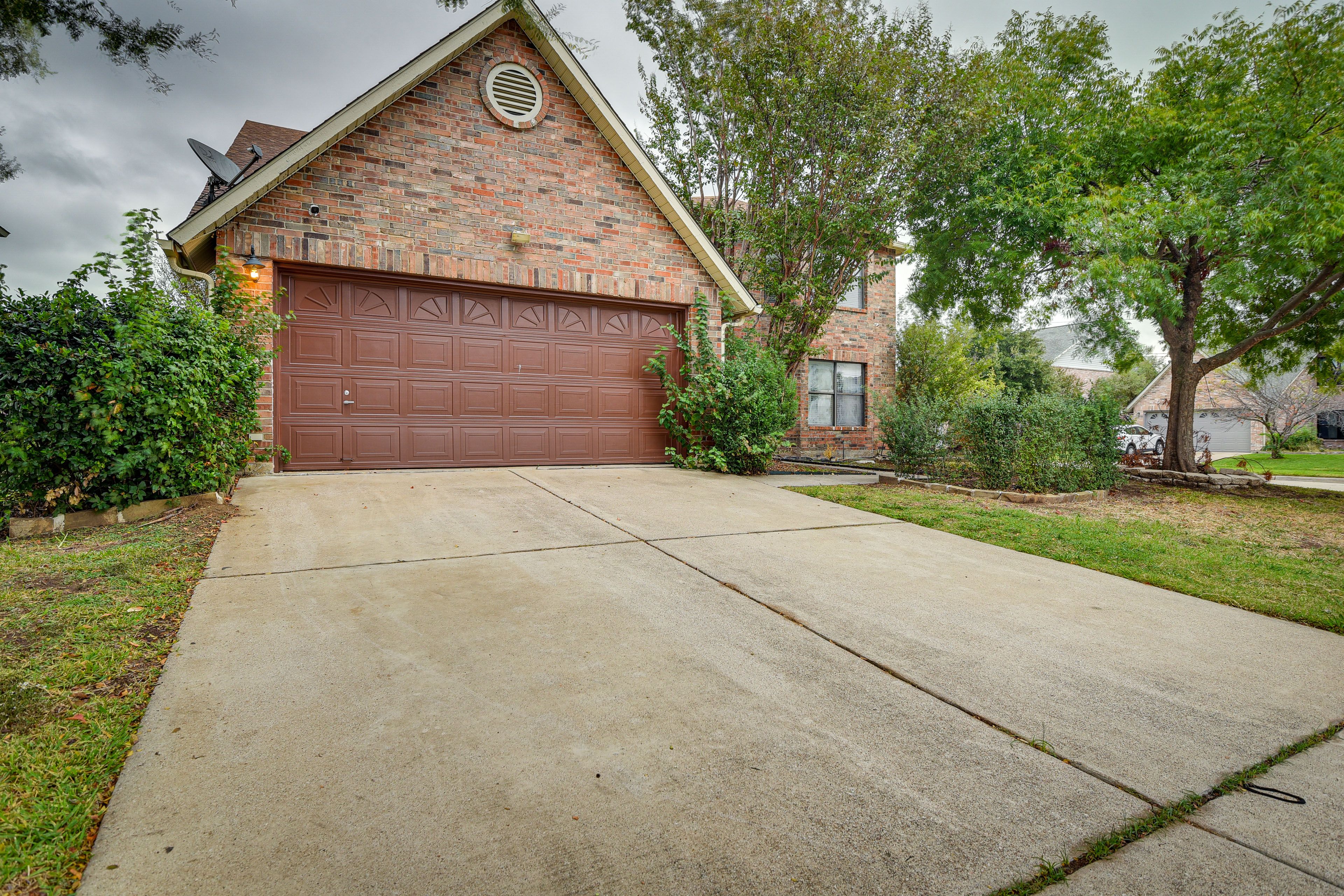 Home Exterior | 4 External Security Cameras
