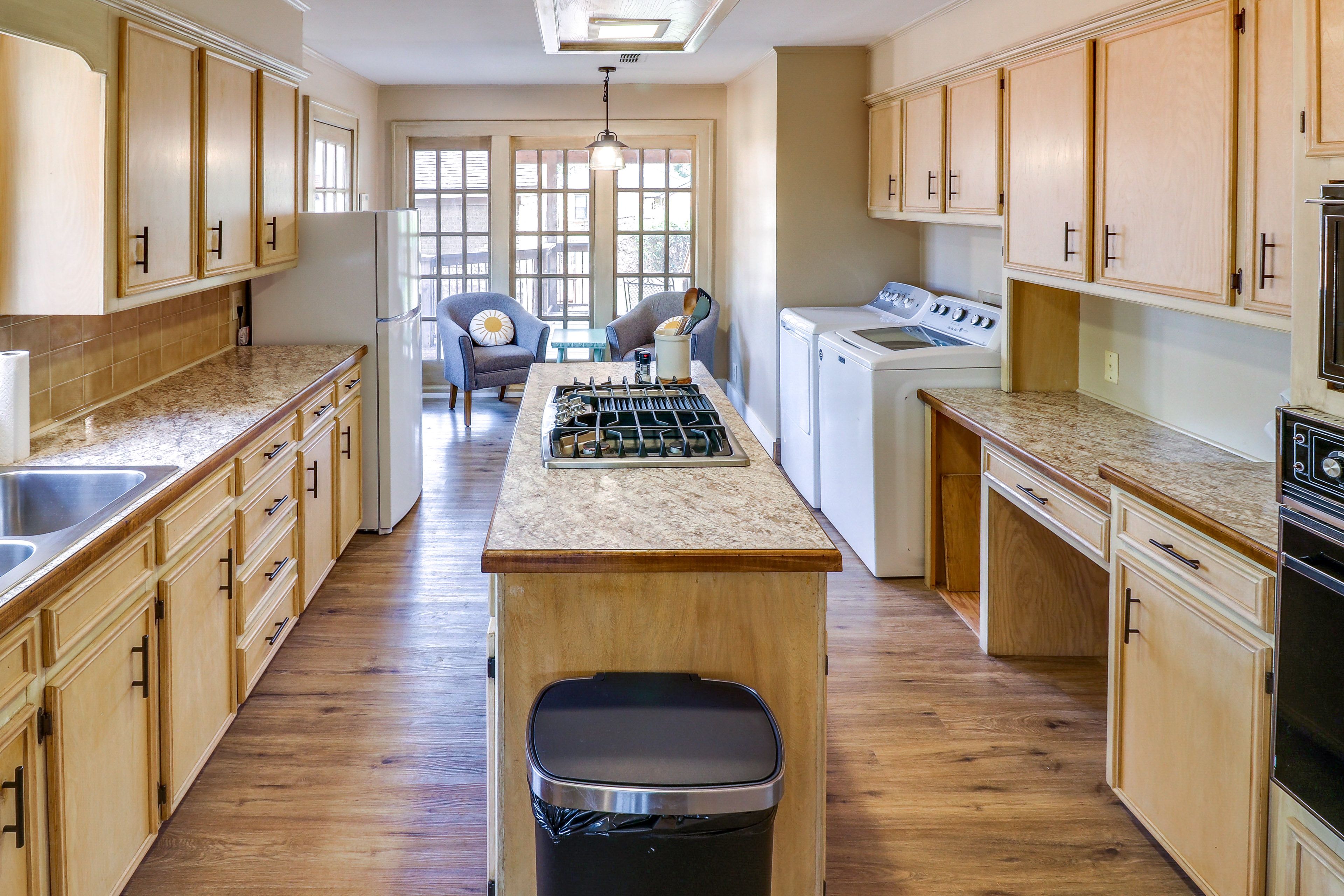 Kitchen | Cooking Basics | Coffee Maker | Trash Bags & Paper Towels Provided