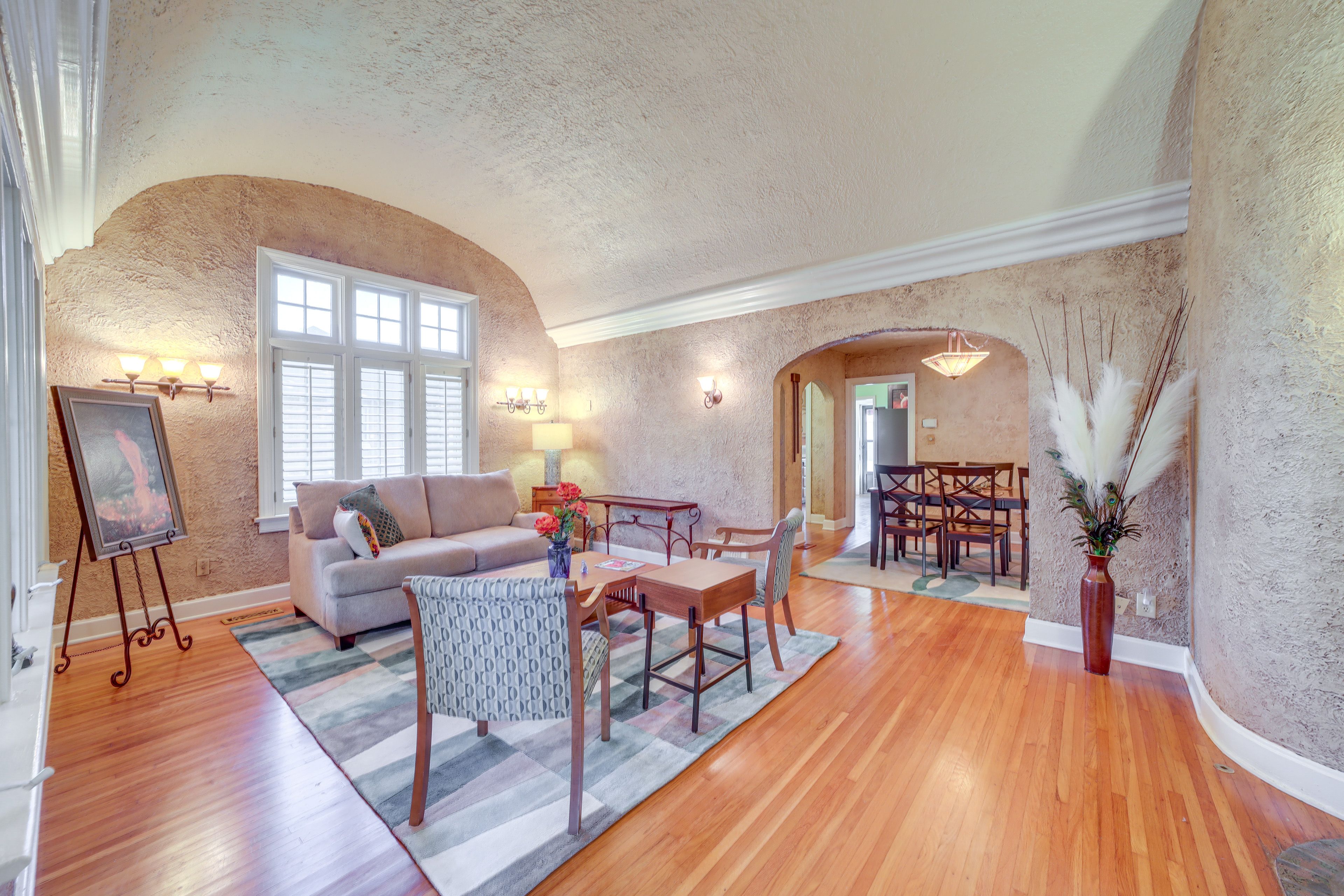 Living Room | Free Wifi | Central Heating & A/C