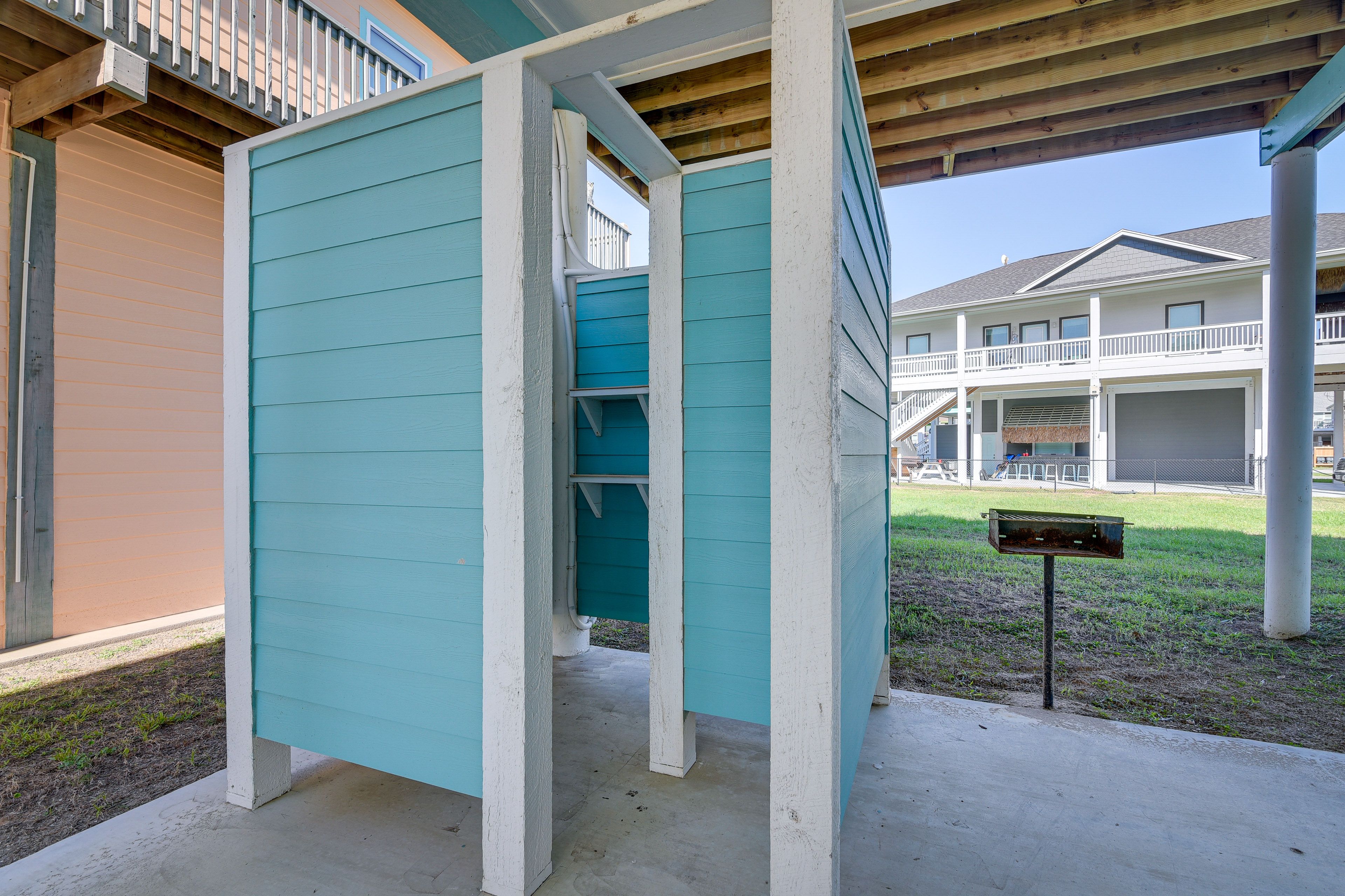 Outdoor Shower | Park-Style Charcoal Grill (BYOC)