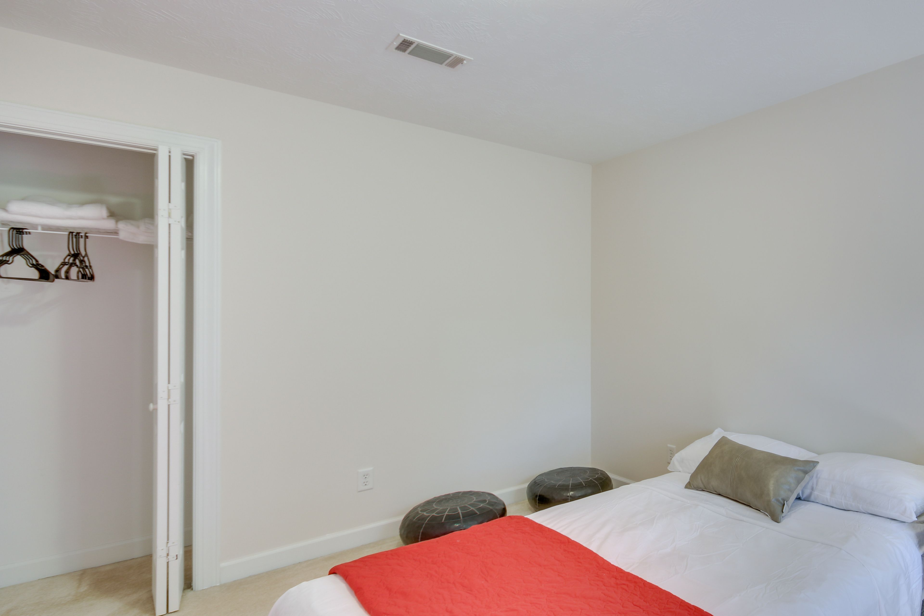Bedroom 4 | Full XL Bed | 2nd Floor