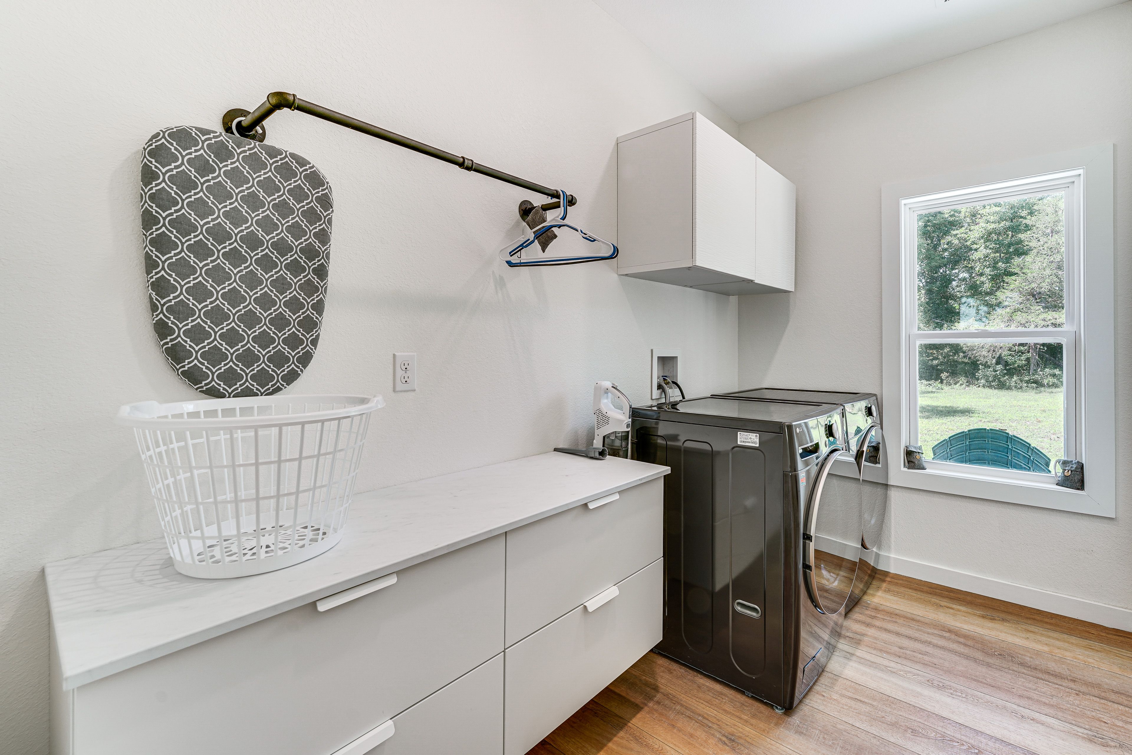 Washer + Dryer