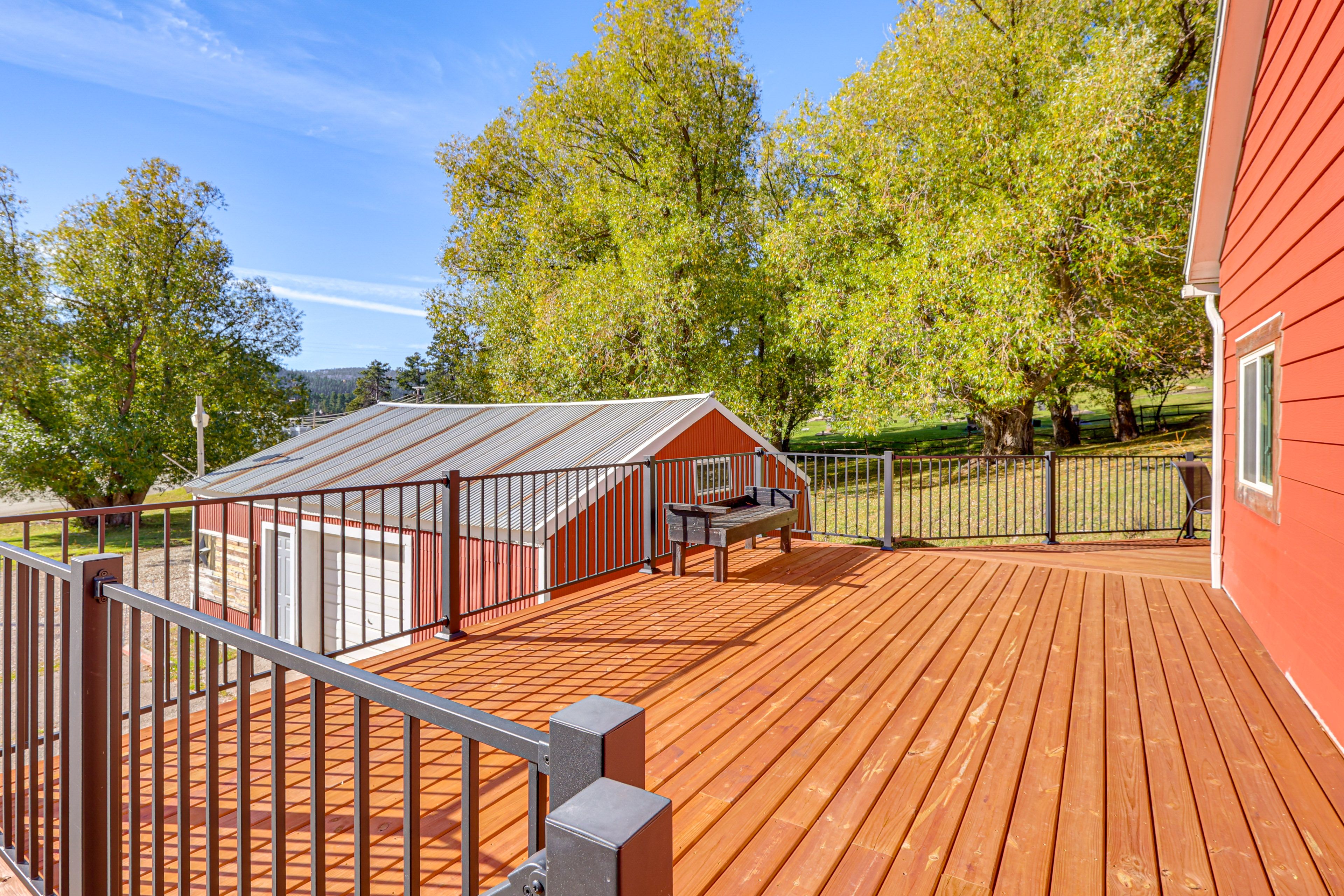 Deck | Gas Grill | Wildlife Viewing