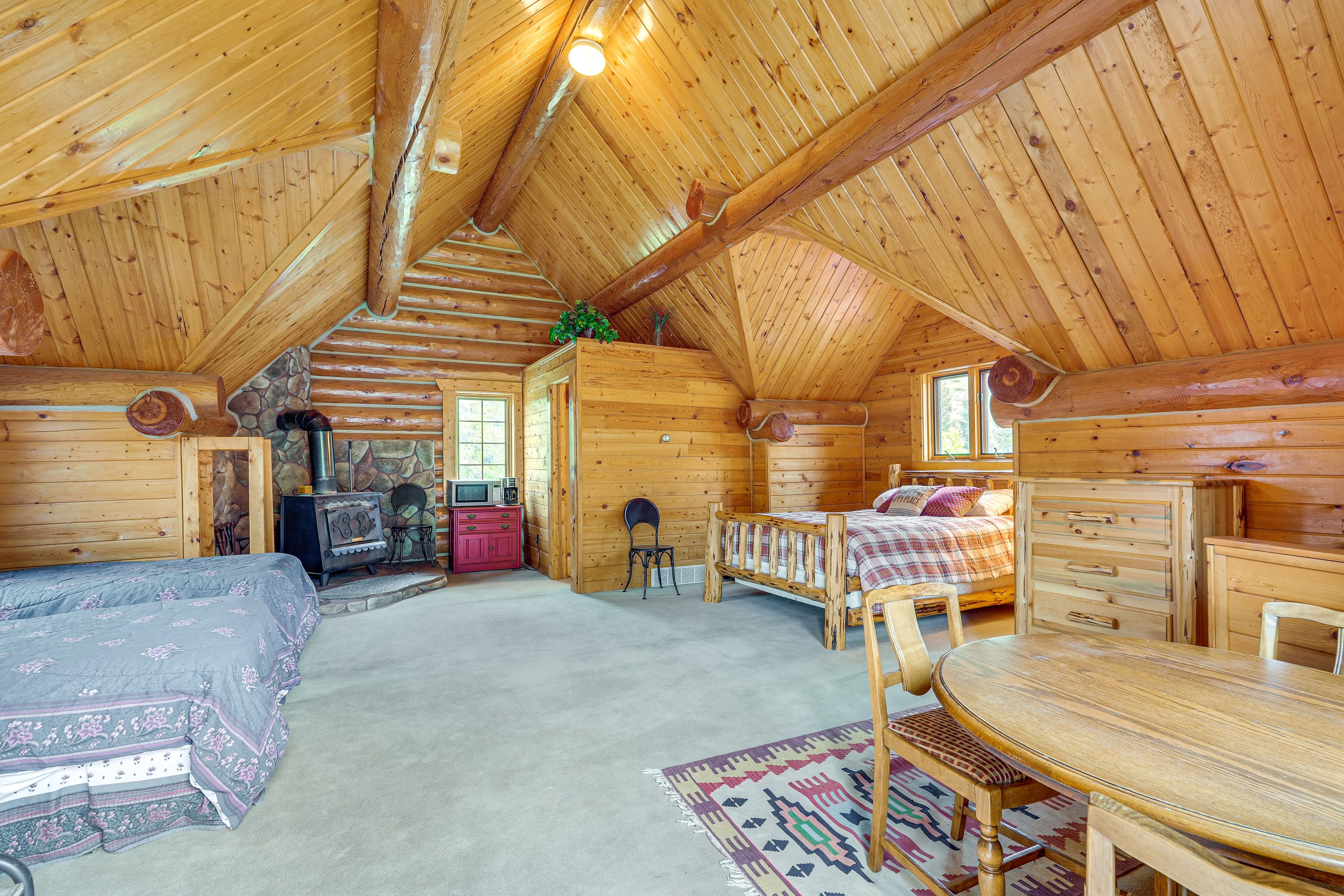 Bedroom 6 (Above Garage) | King Bed | 2 Twin Beds | 2nd Floor