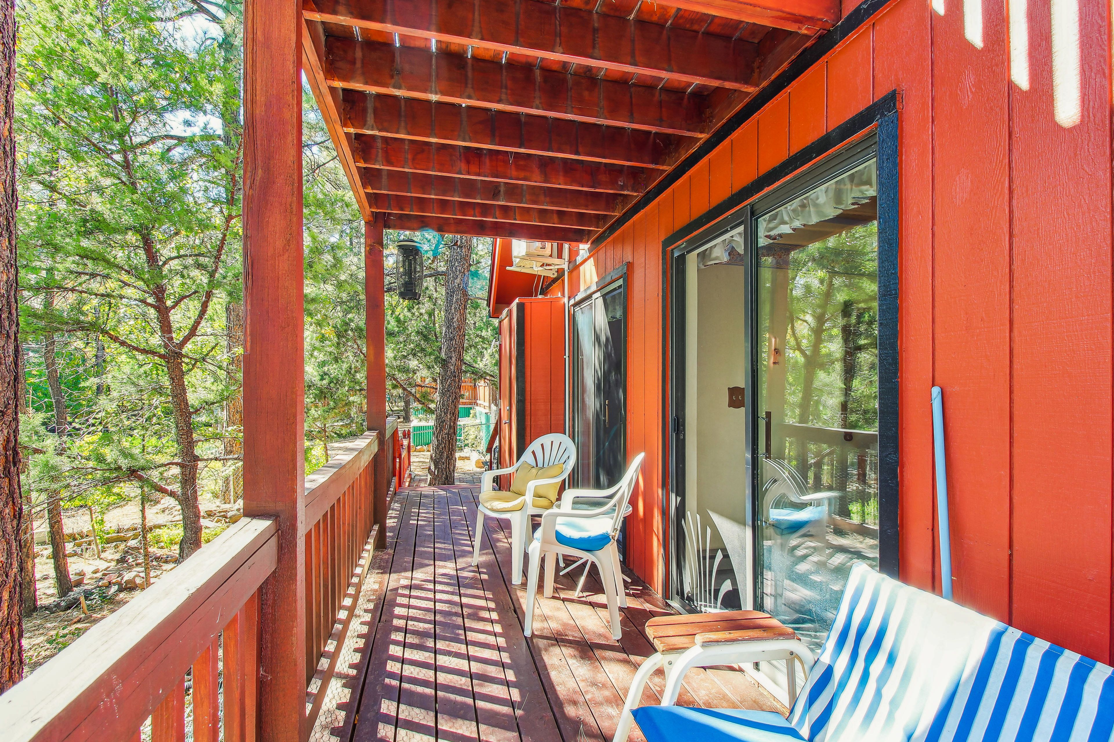 Decks | Outdoor Seating | Gas & Charcoal Grills