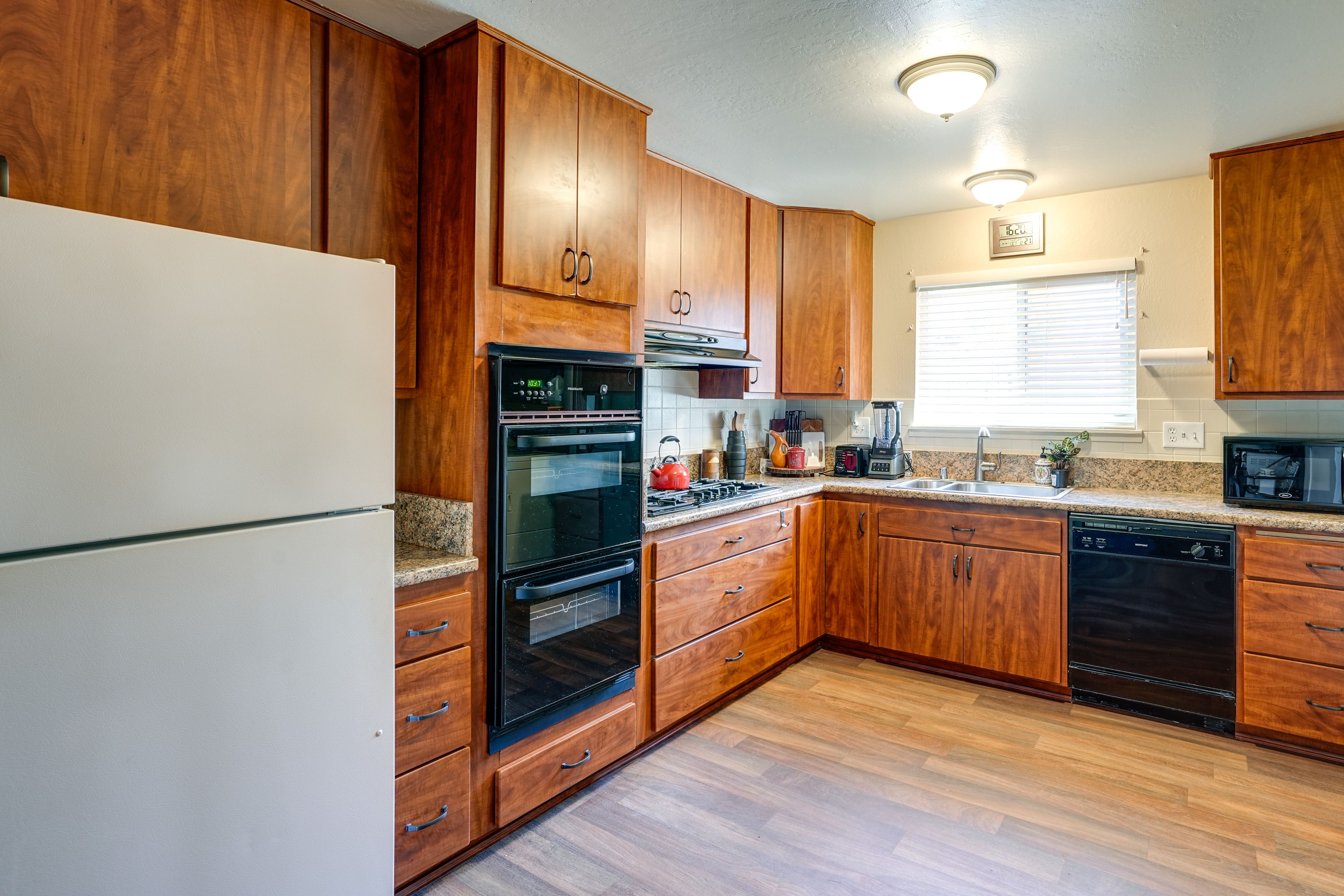 Kitchen | Cooking Basics | Air Fryer | Coffee Maker | Cookbooks
