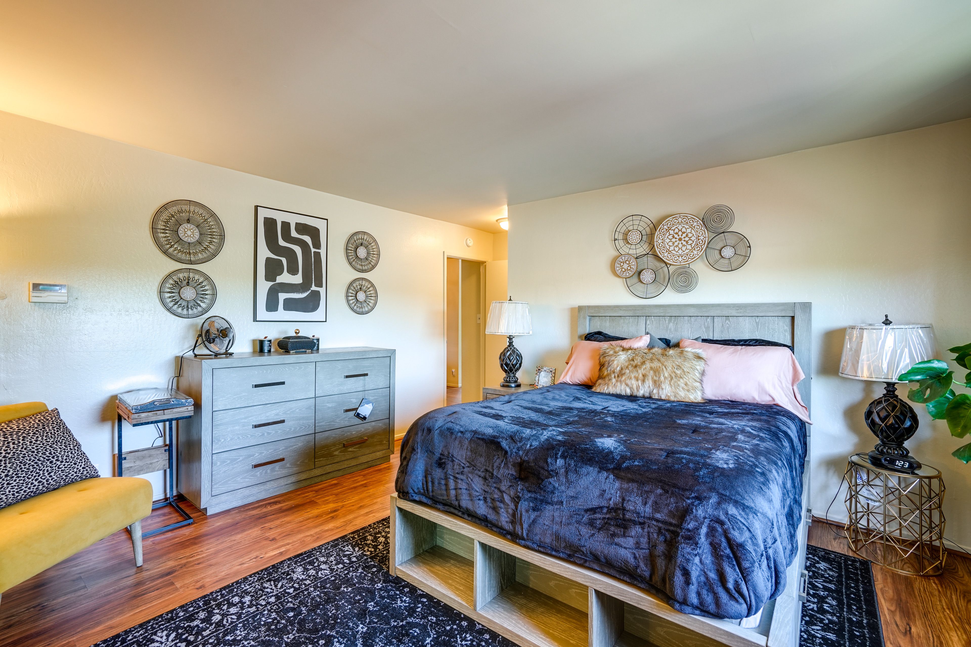 Bedroom 1 | Queen Bed | Linens Provided