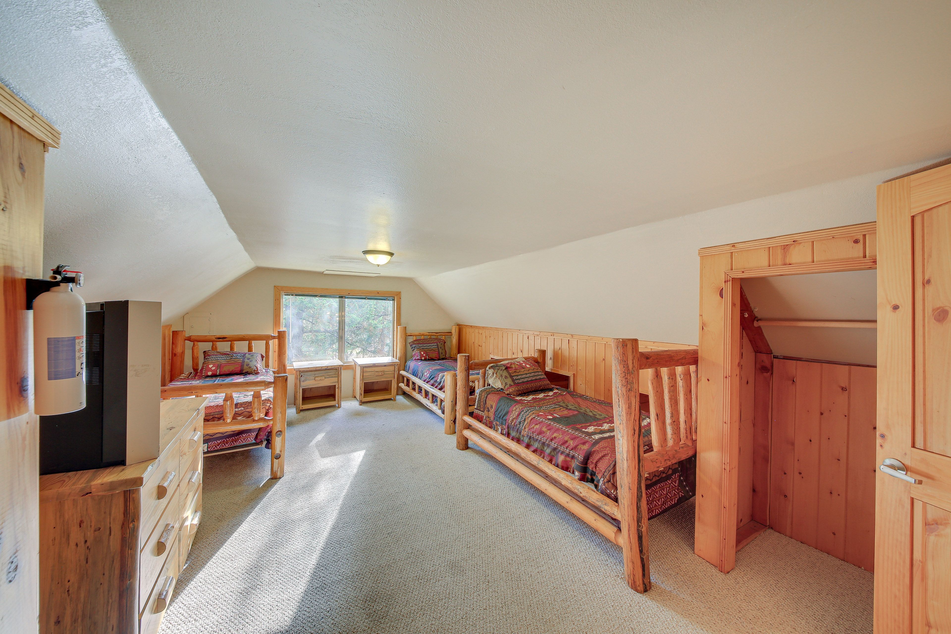 Bedroom 1 | 3 Twin Beds | 2nd Floor
