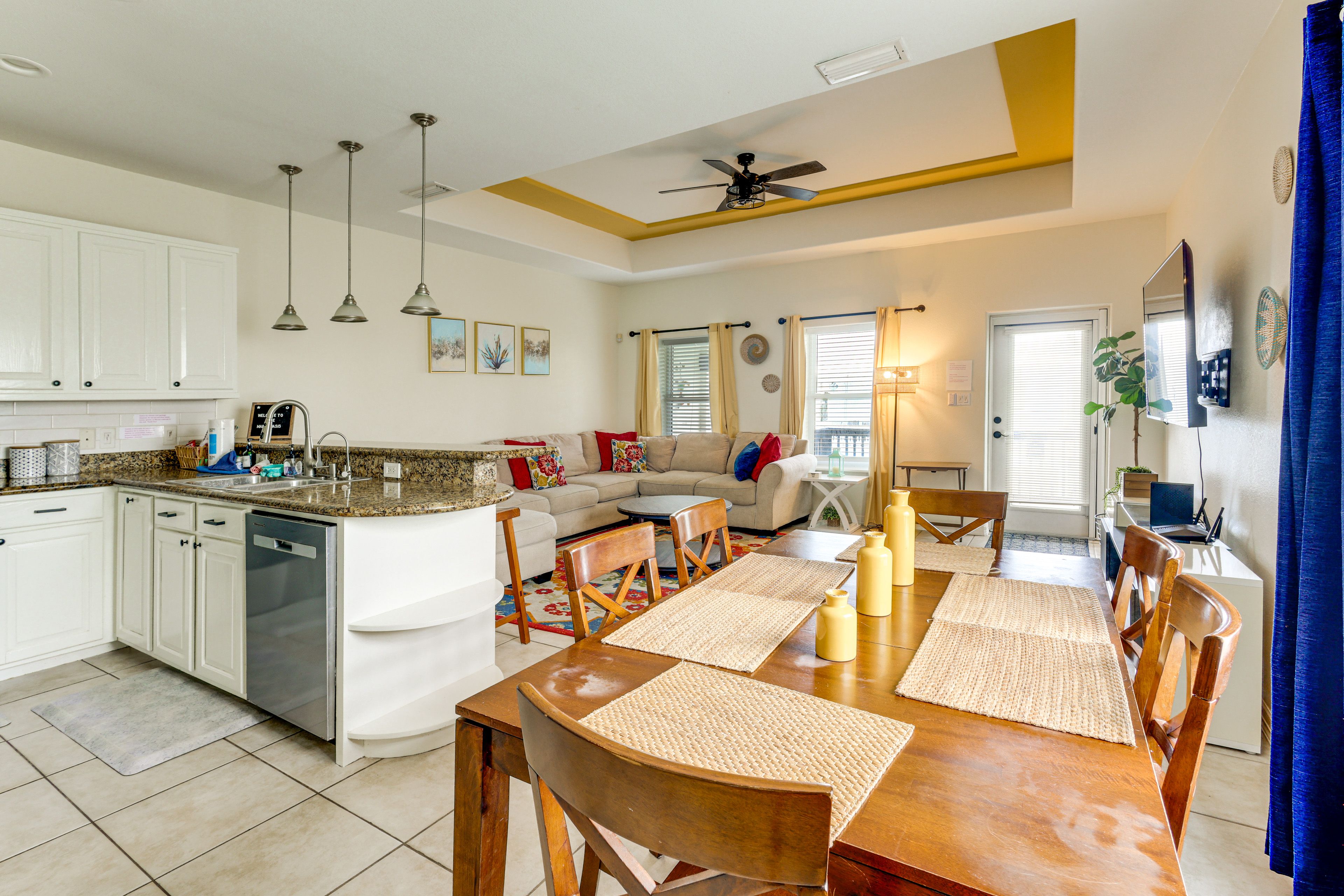 Dining Room | 2nd Floor | Fully Equipped Kitchen