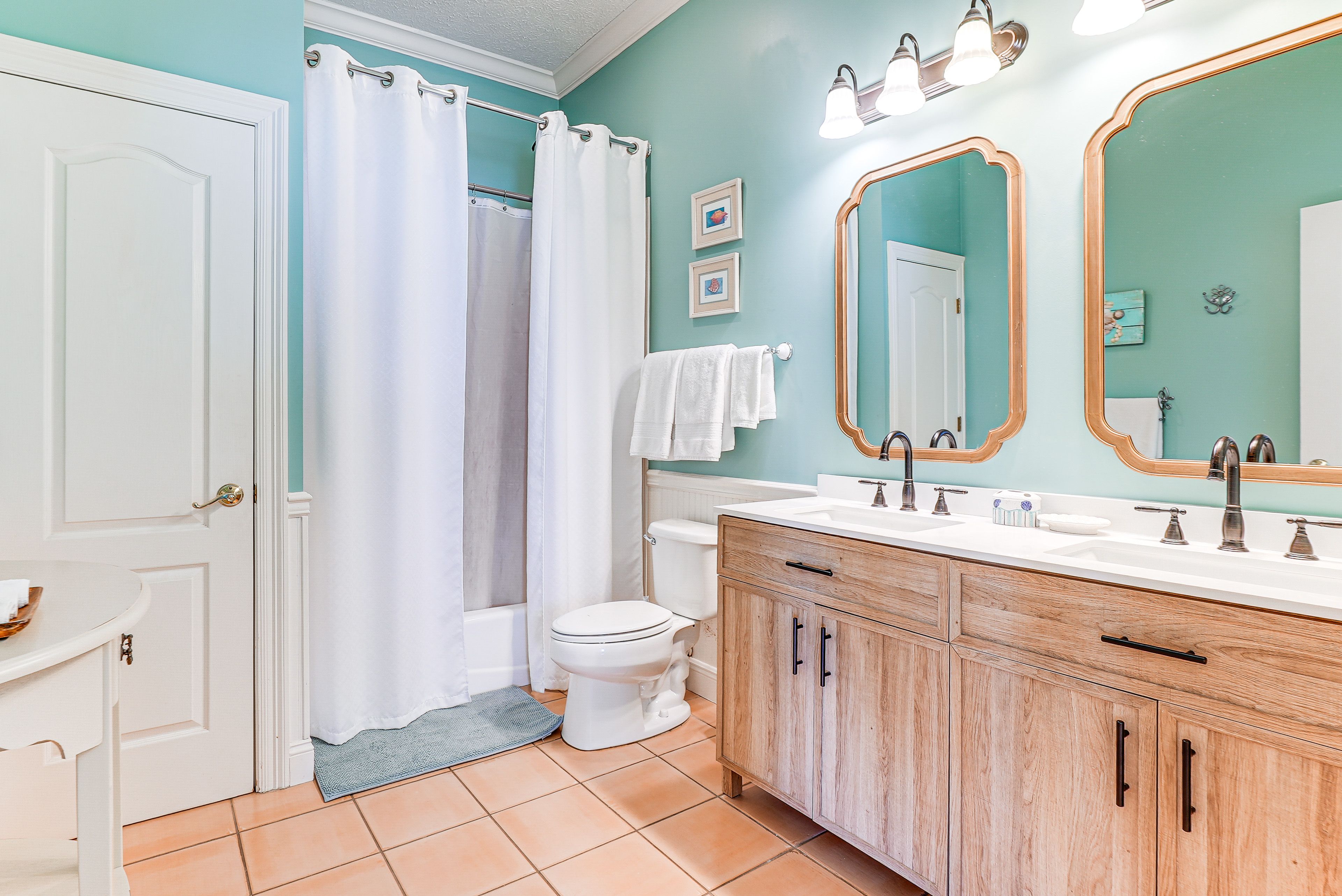 Bathroom | Towels Provided