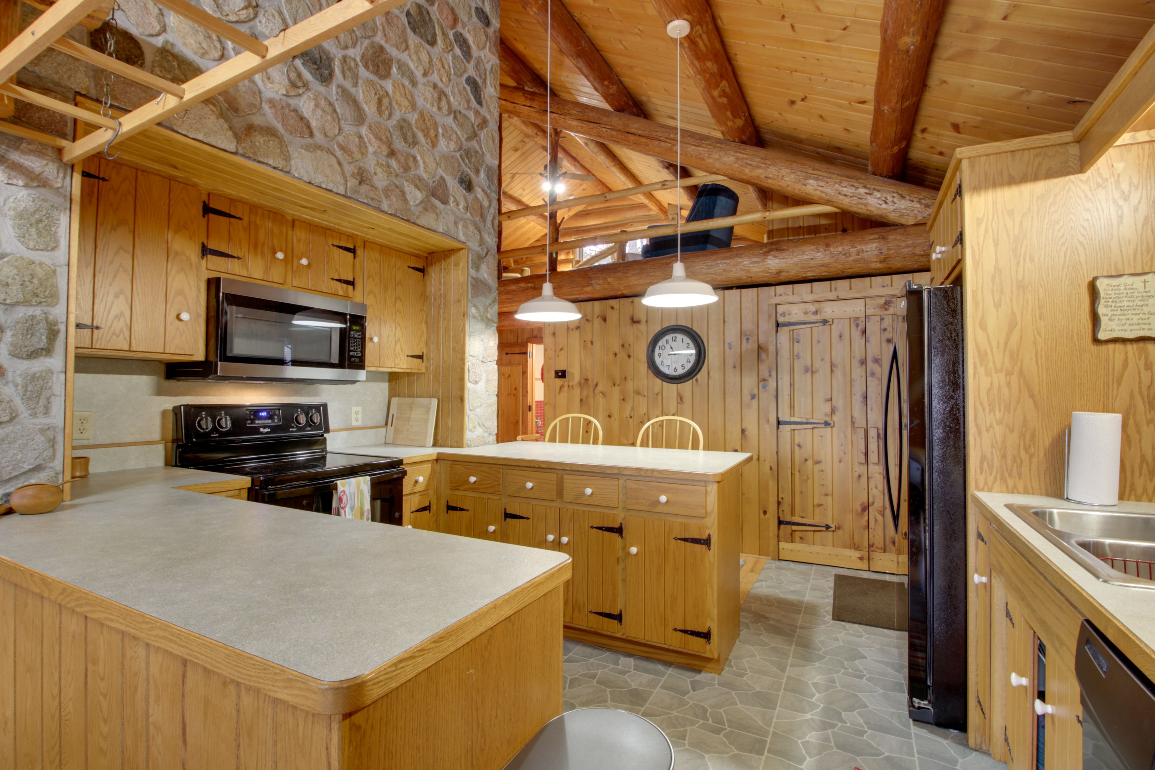 Kitchen | Coffee Maker (Coffee Provided) | Cooking Utensils | Dishwasher
