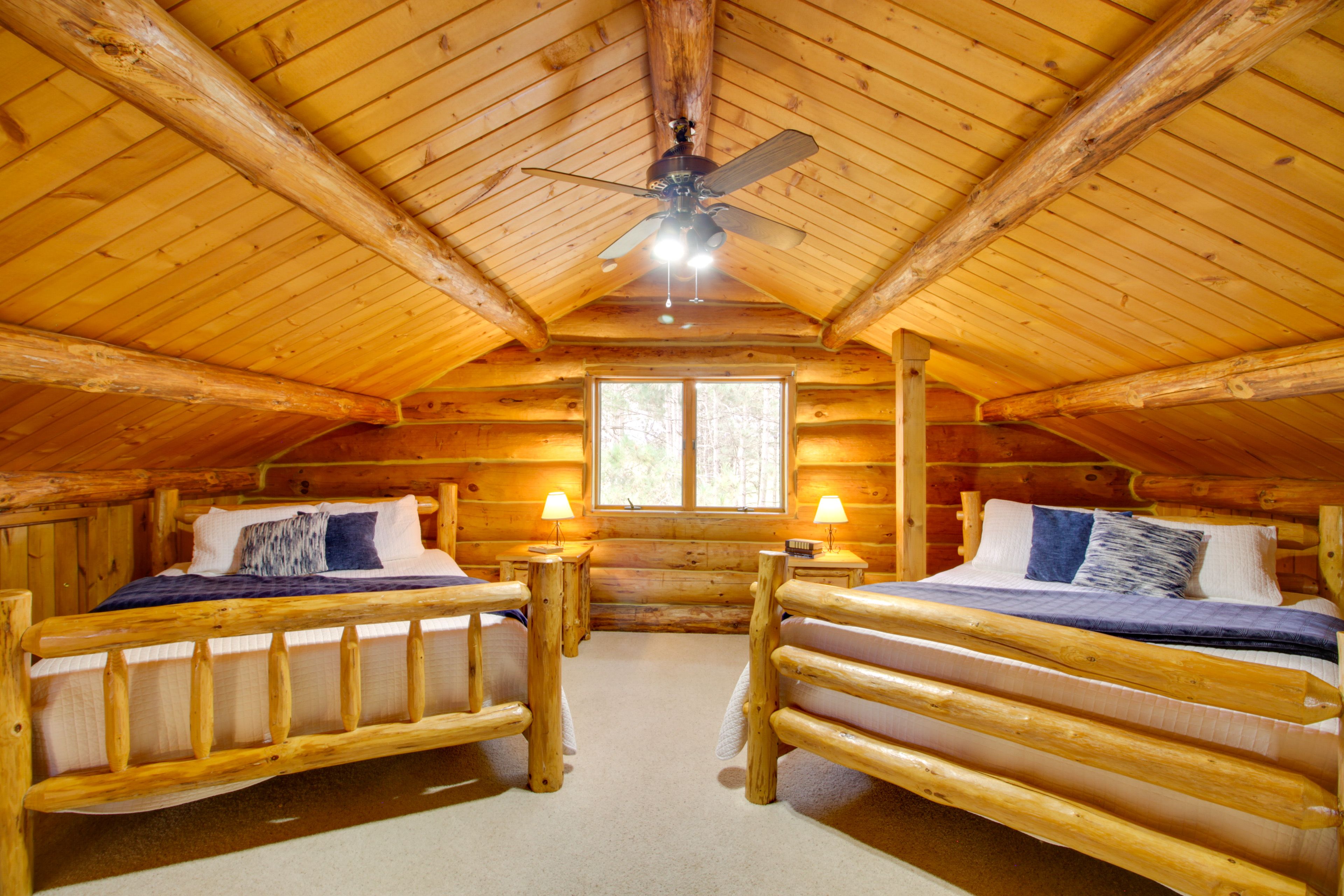 Loft | 2 Queen Beds