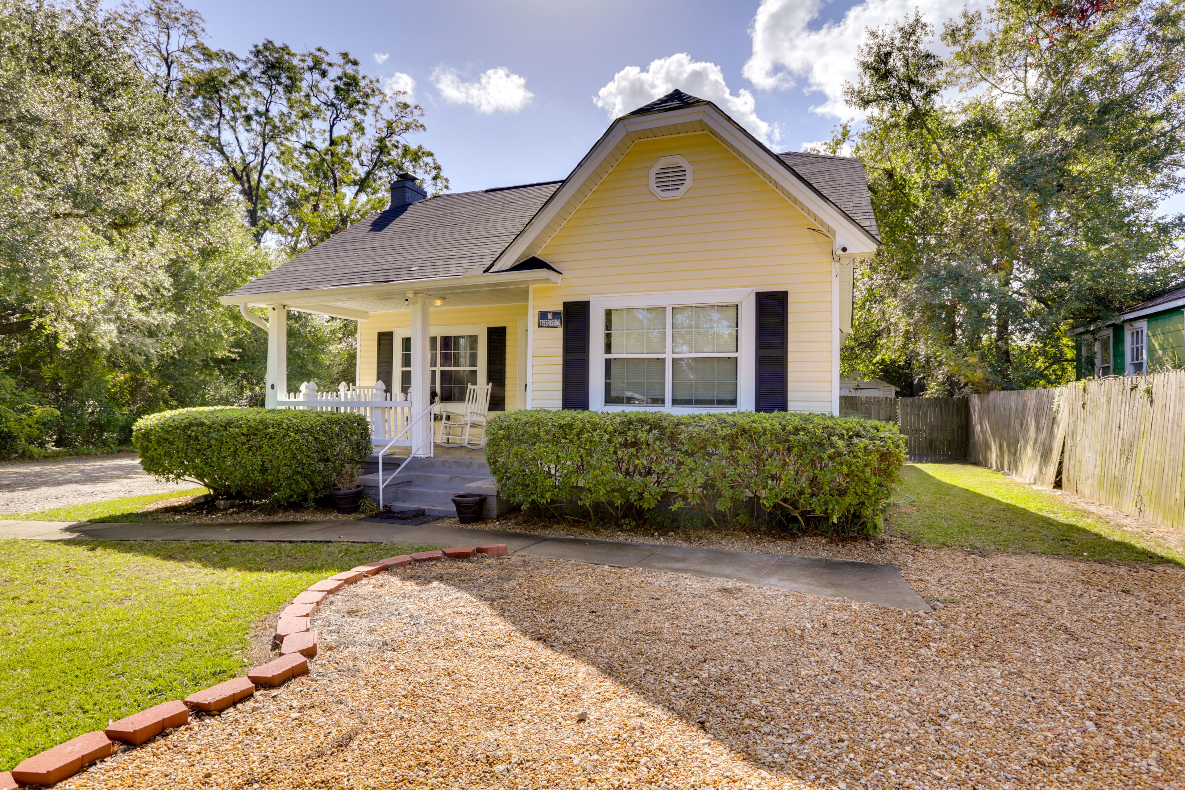 Albany Vacation Rental | 4BR | 2BA | Steps Required | 2,300 Sq Ft