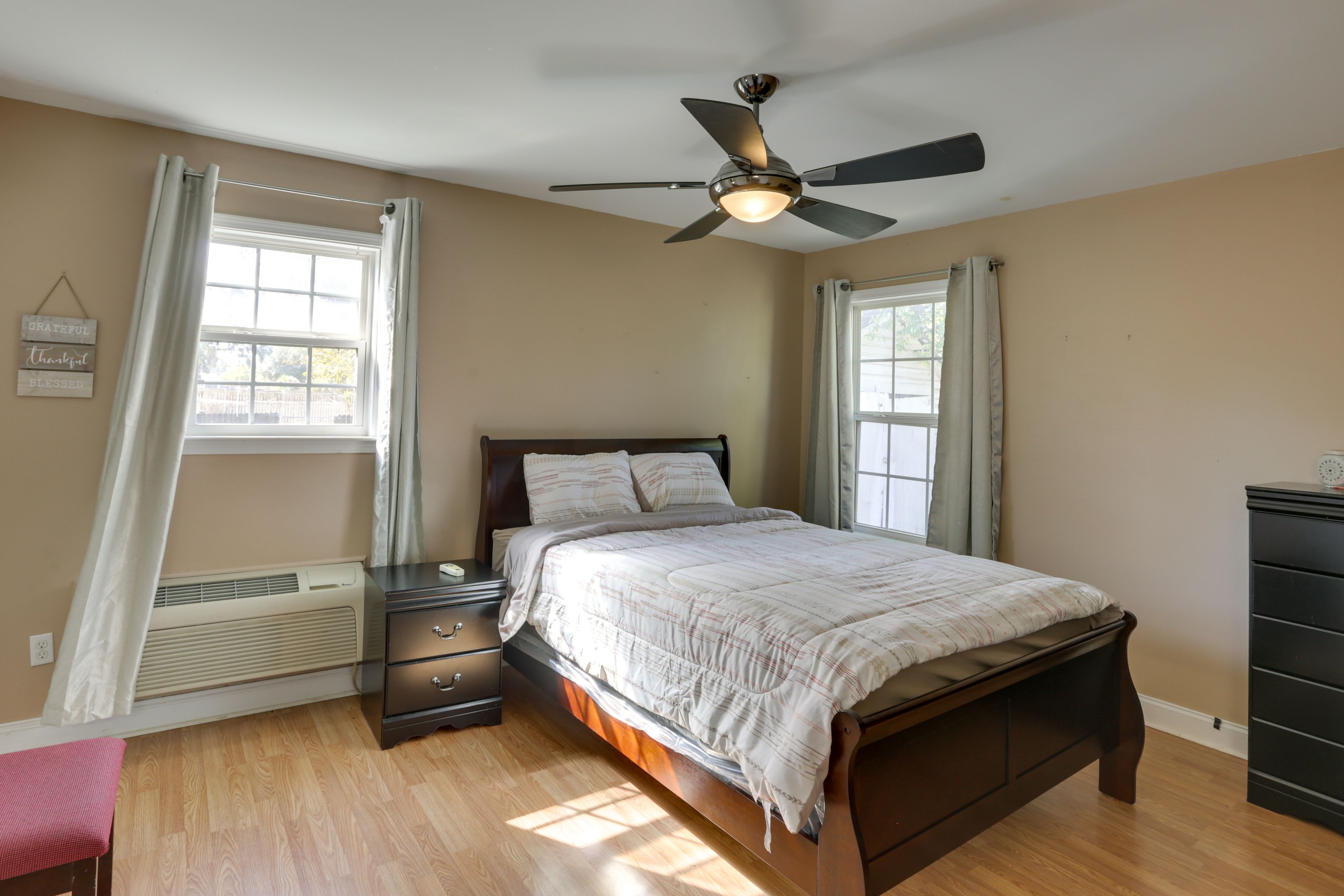 Bedroom 1 | Full Bed