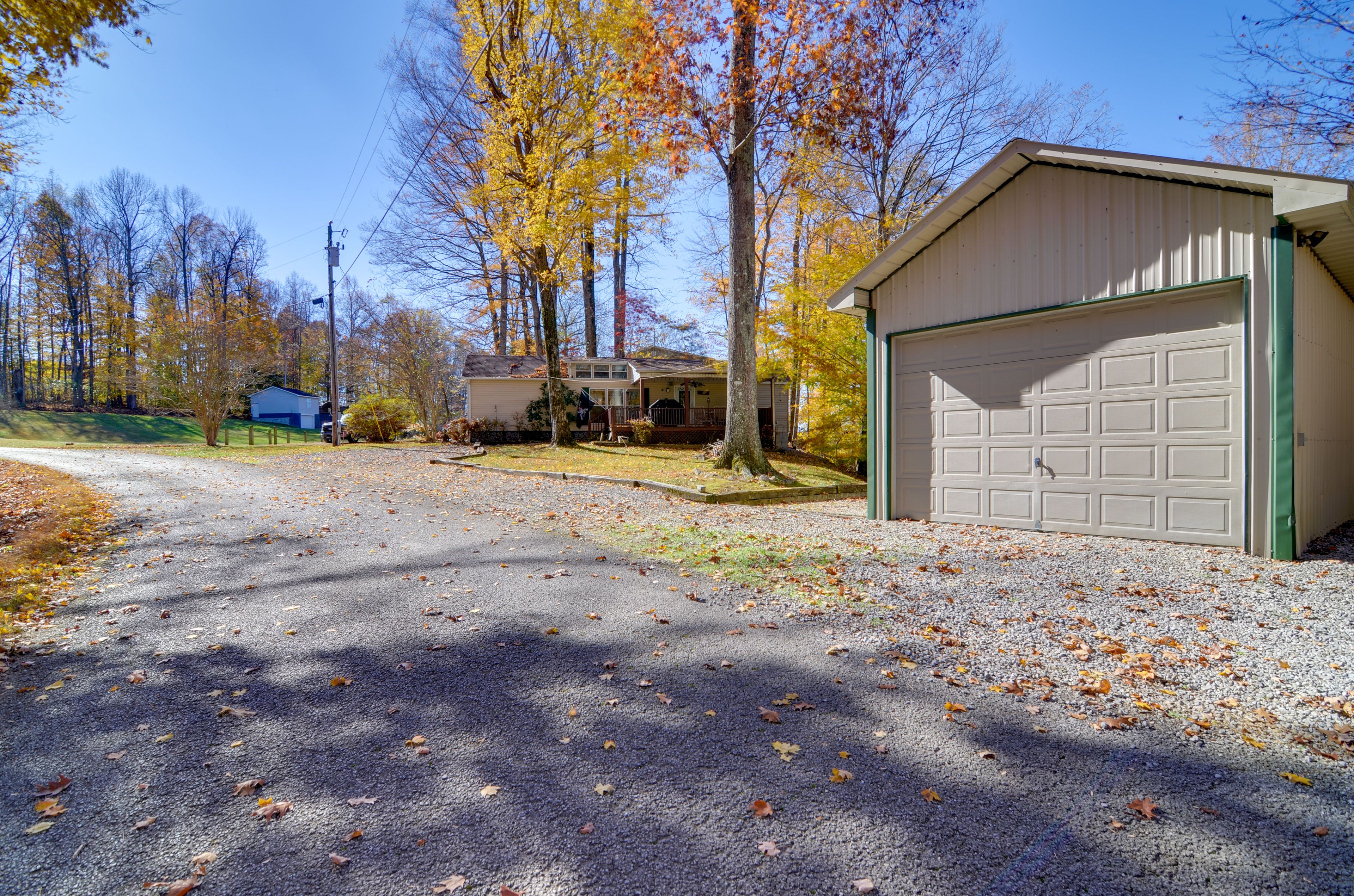 Parking | Driveway (5 Vehicles) | Gravel Area (2 Vehicles) | RV/Trailer