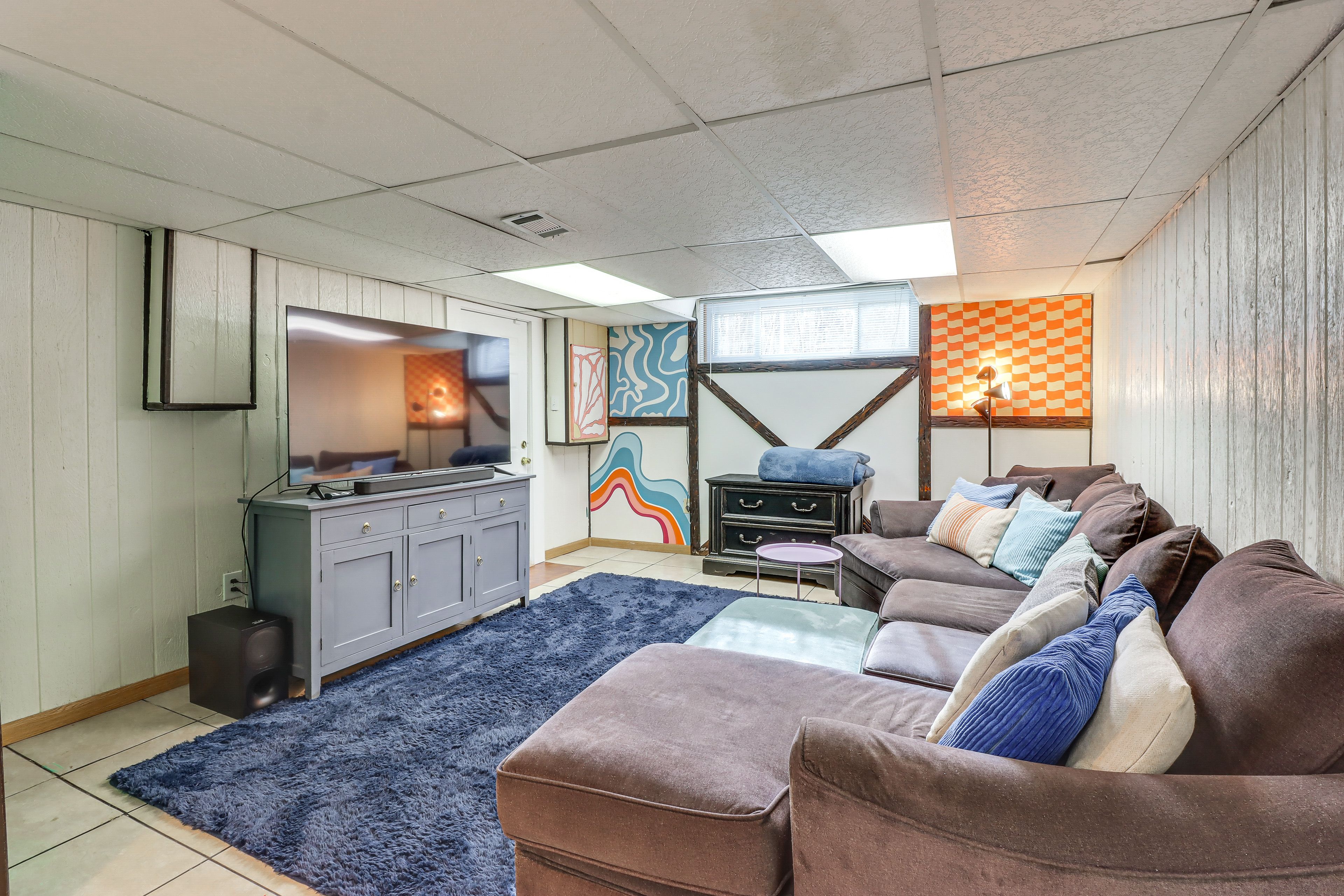 Silver Spring Vacation Rental | 3BR | 2 Full BA | 2 Half BA | Stairs Required
