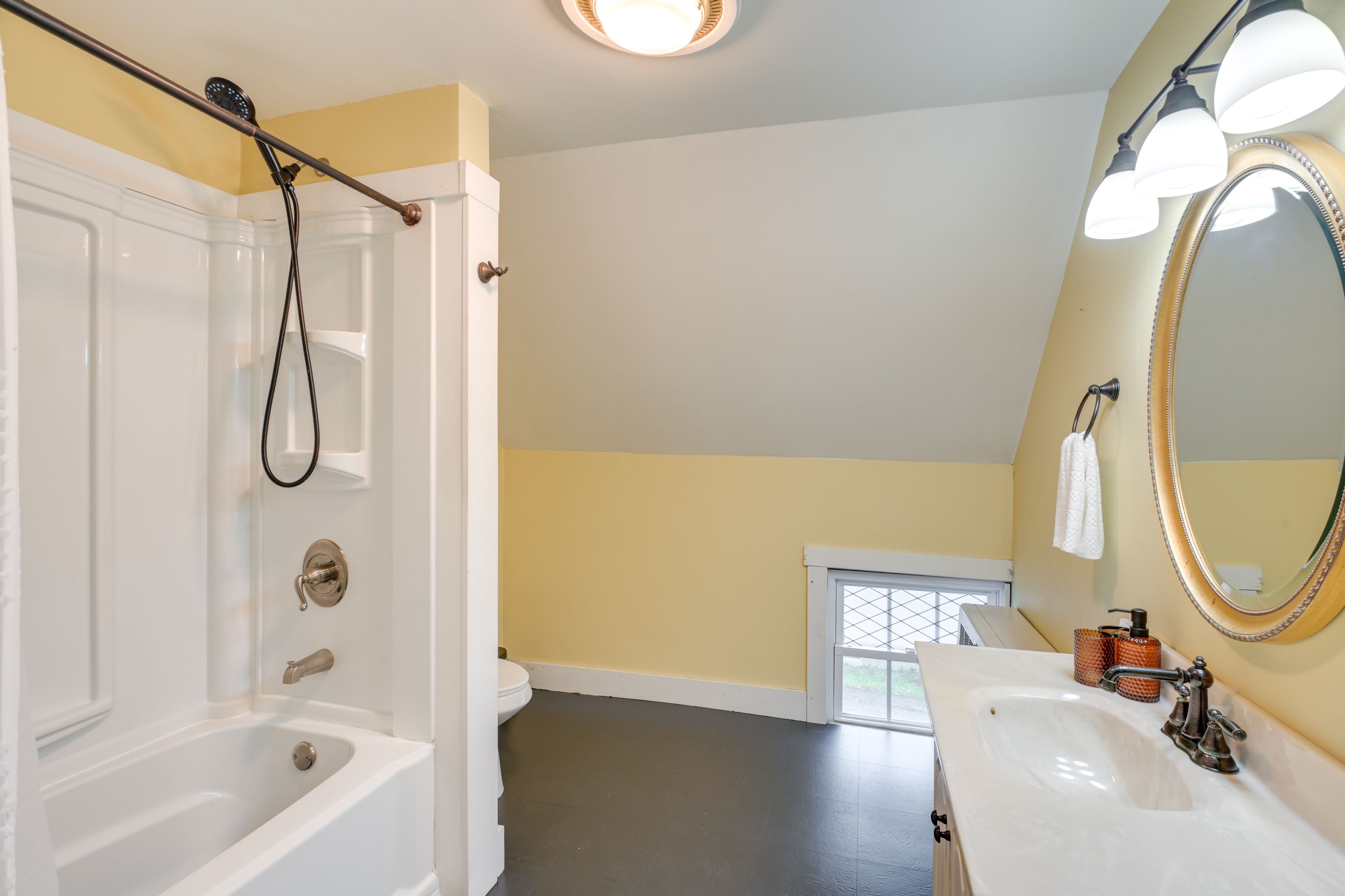 Full Bathroom | 2nd Floor | Hair Dryer