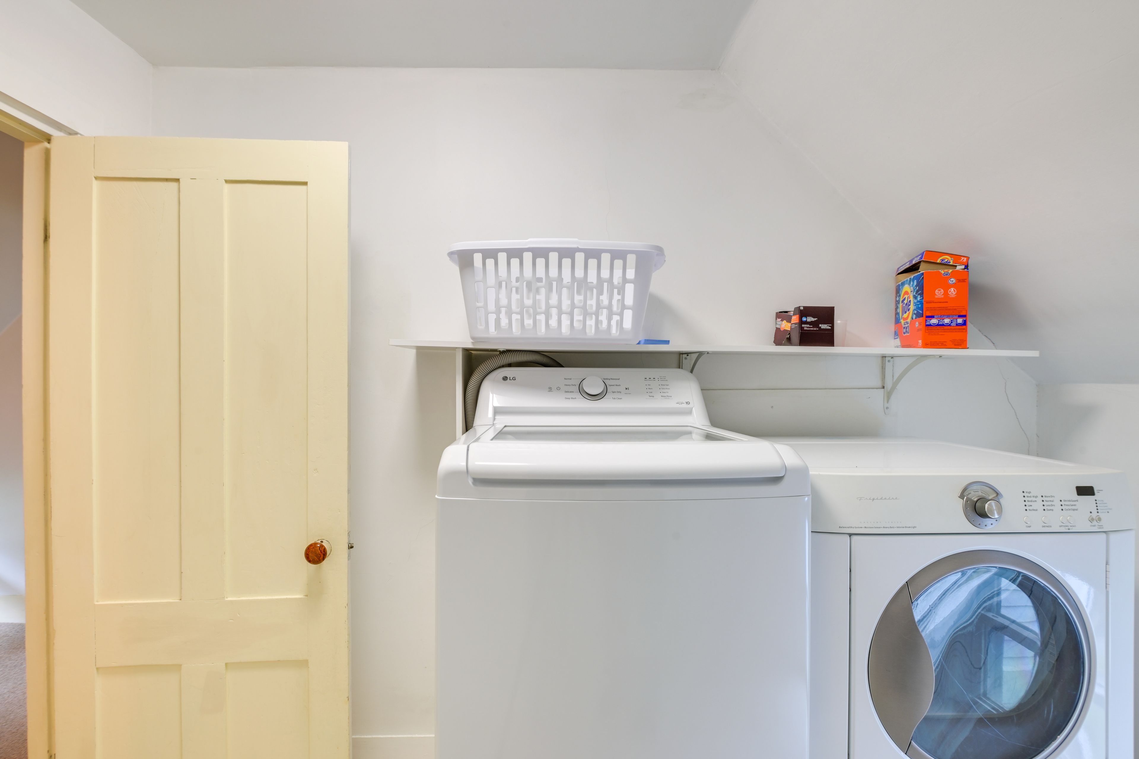 Laundry Room | 2nd Floor | Detergent Provided