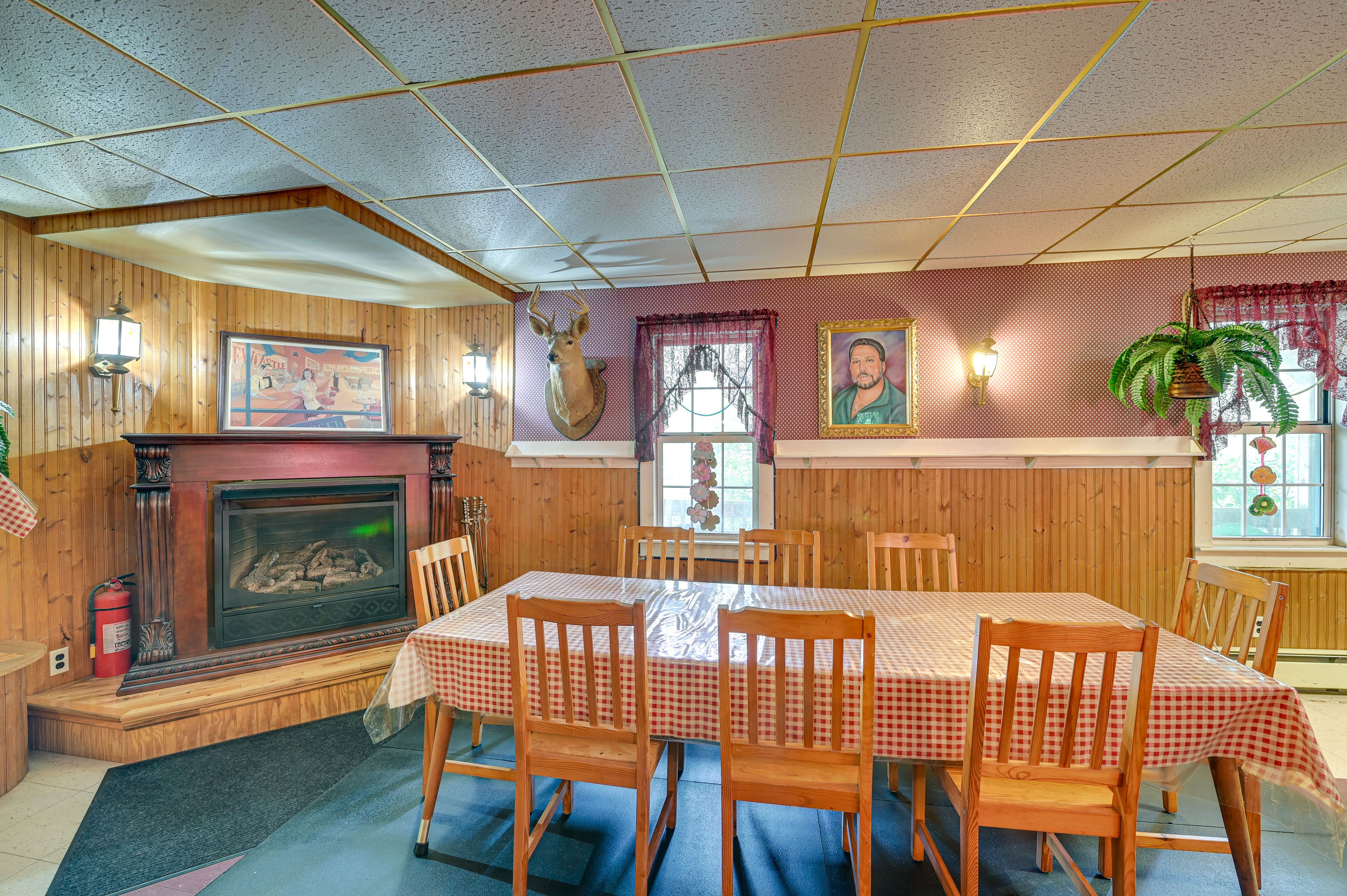 Dining Area | Dining Table | Dishware/Flatware | Fireplace