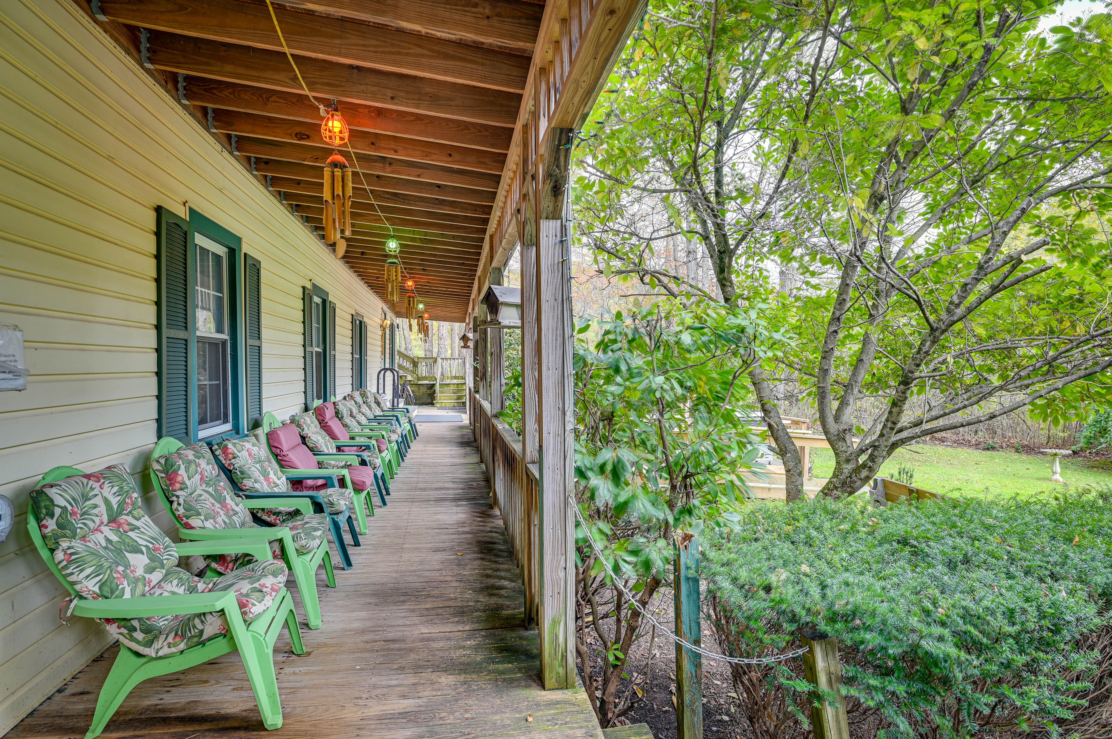Porch | Outdoor Seating